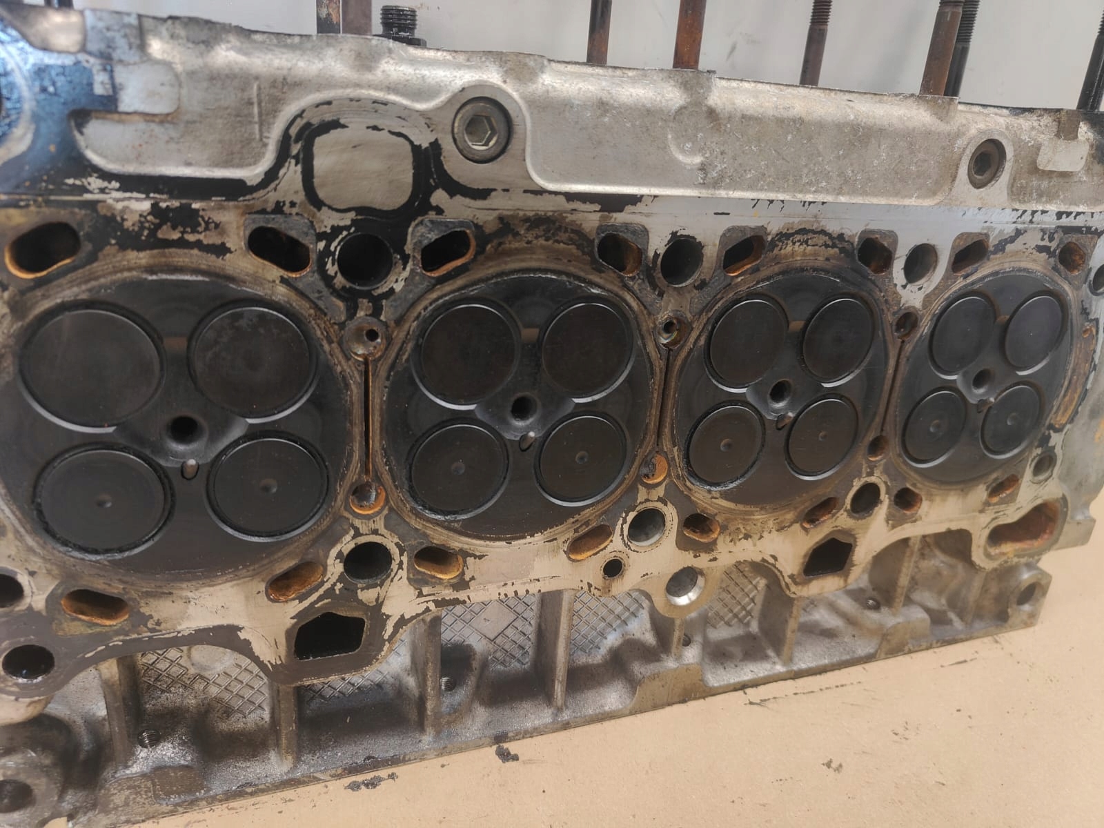 Iveco HLAVA MOTORA 502295001 2.3 hpi