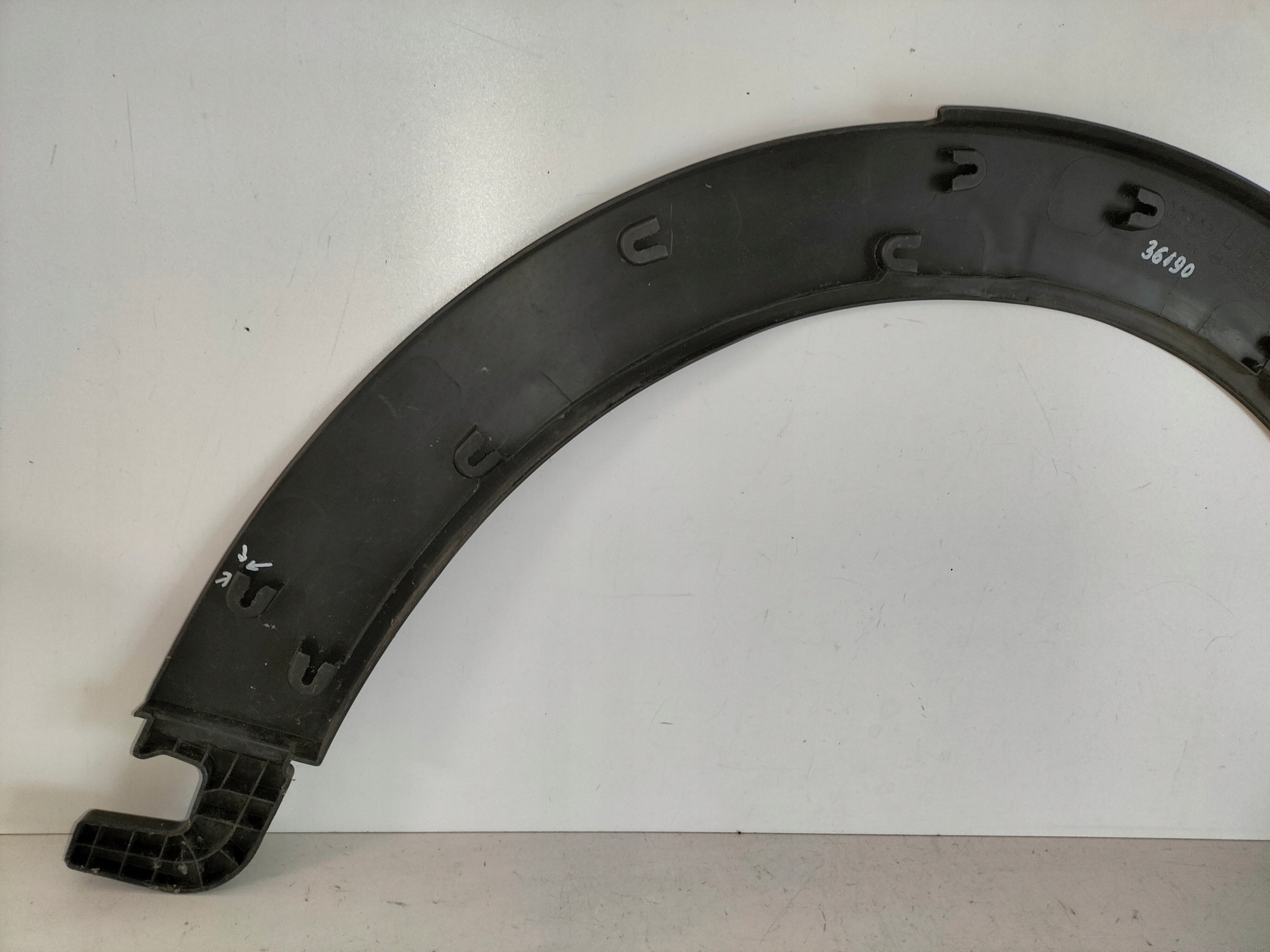 LIŠTA ĽAVÉHO PREDNÉHO BLATNÍKA MINI COOPER F55 F56 14-