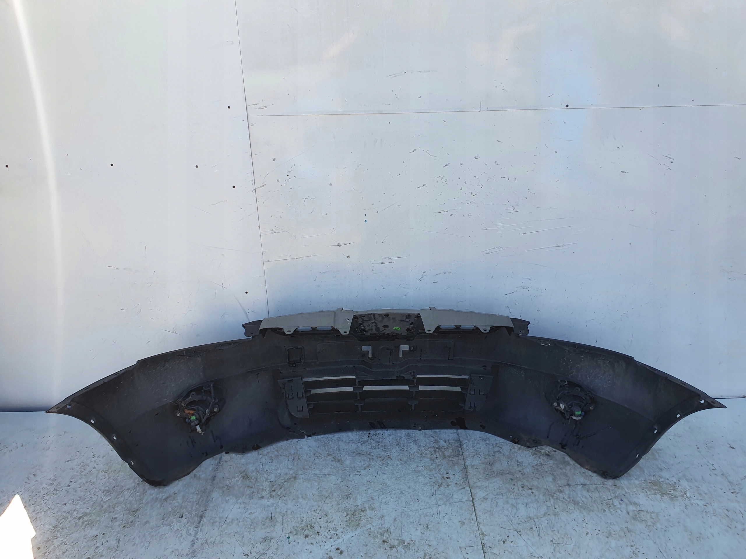 NISSAN J10 QASHQAI PREDNÝ NÁRAZNÍK