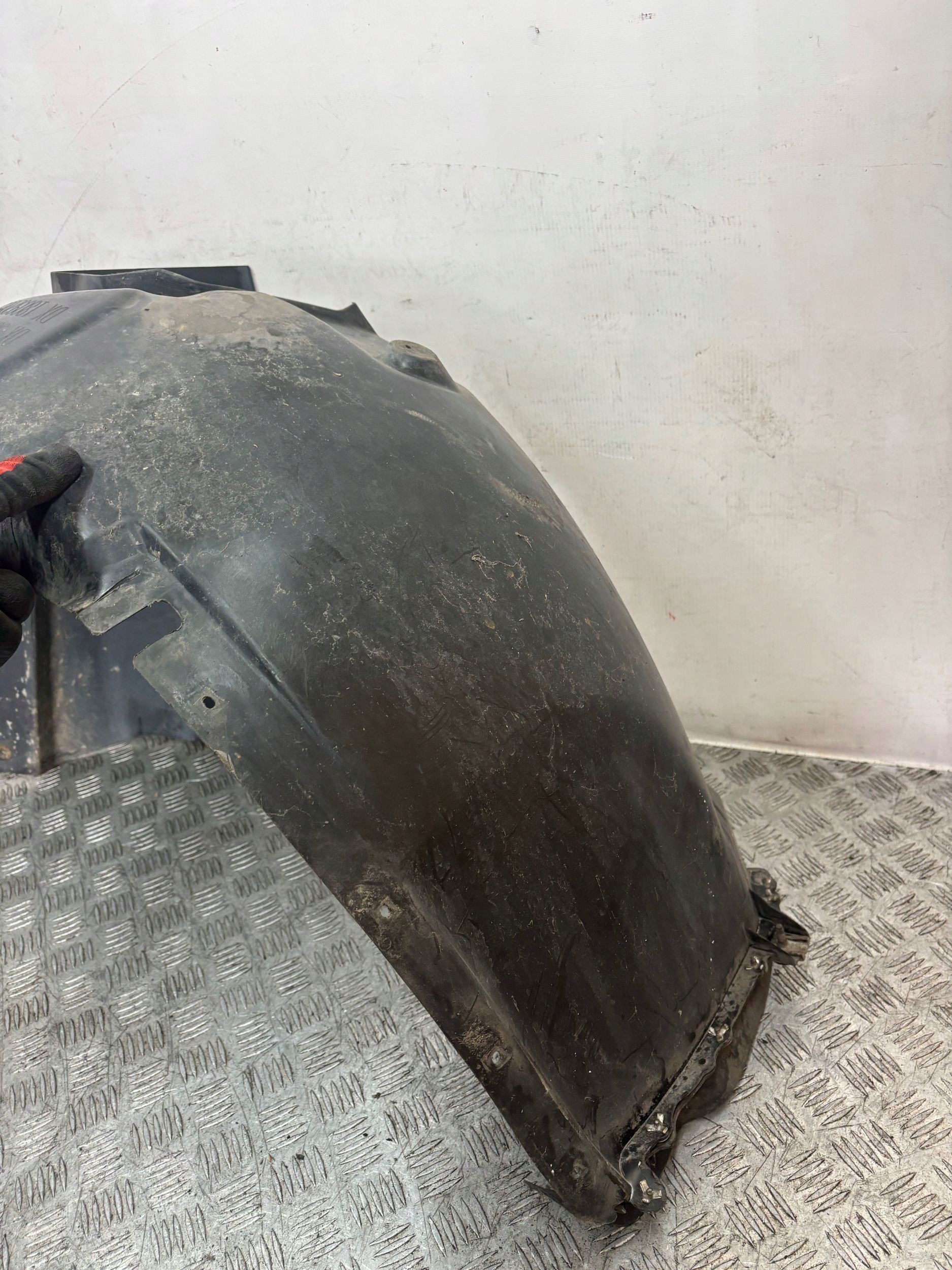 PRAVÝ PREDNÝ PODBLATNÍK ALFA ROMEO GIULIETTA