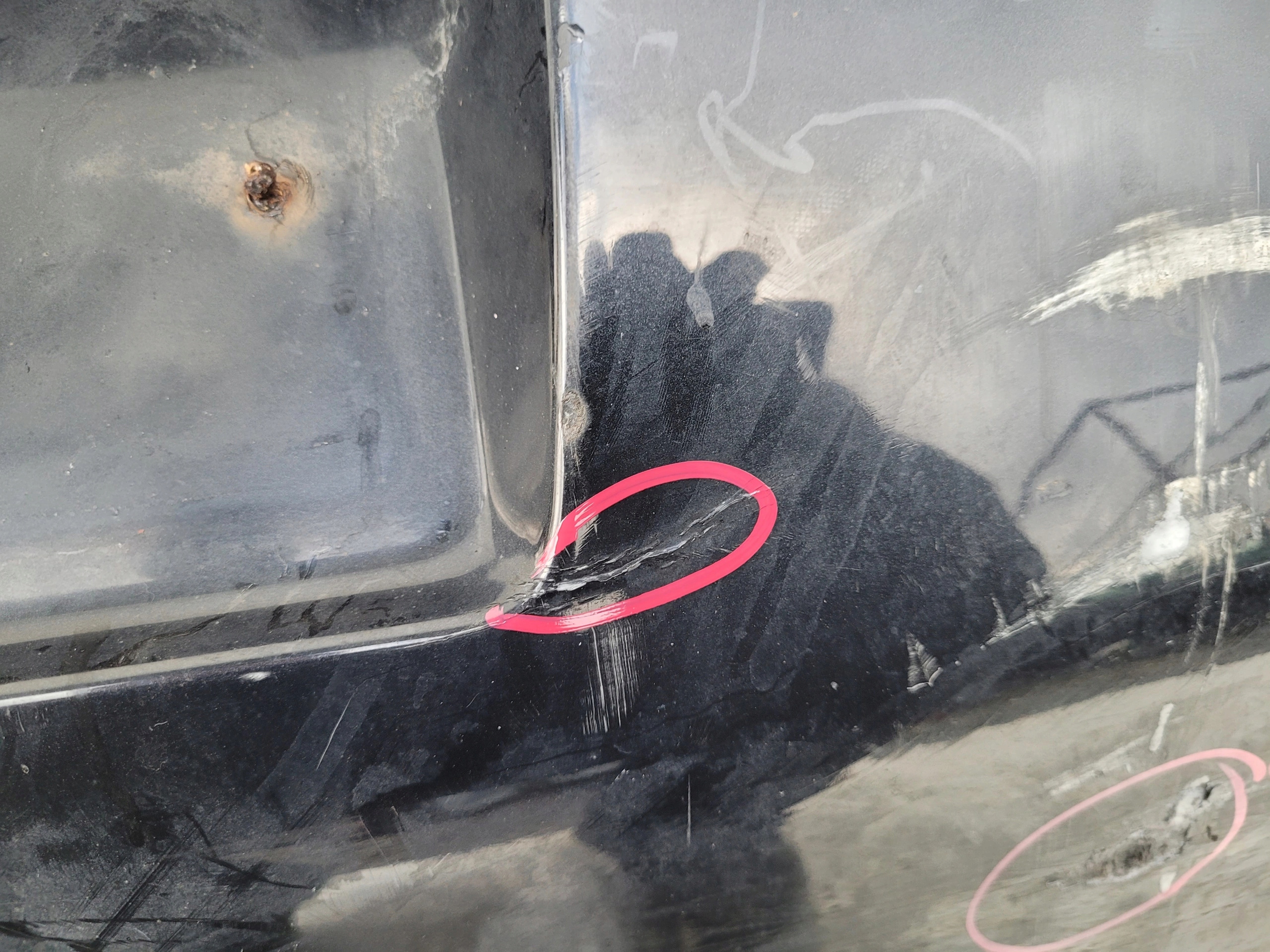 VW POLO 6N LIFT NÁRAZNÍK ZADNÝ NÁRAZNÍK