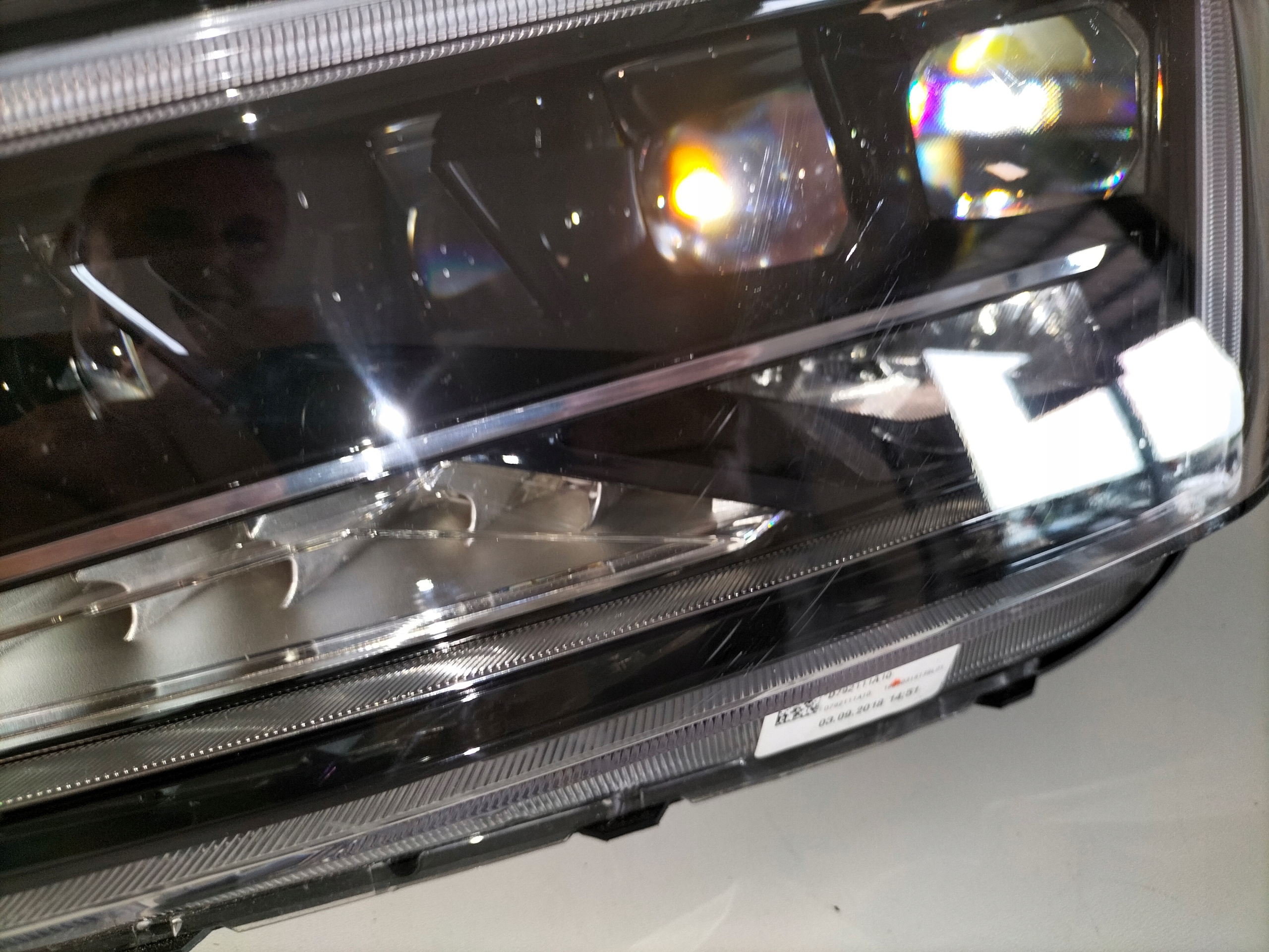 LAVE PREDNE SVETLO HYUNDAI TUCSON III LIFT 18- FULL LED