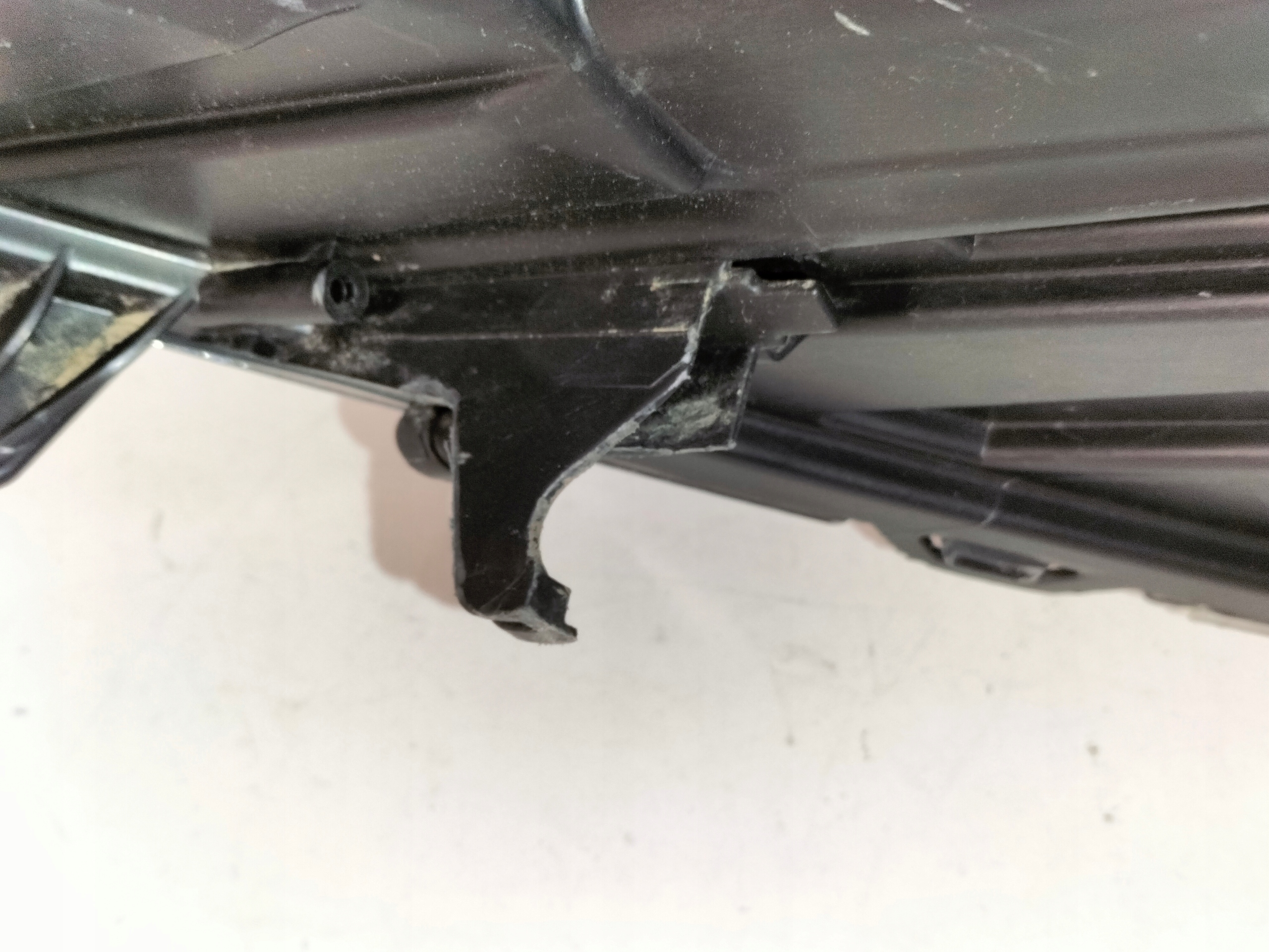 PRAVE PREDNE SVETLO OPEL MERIVA B LIFT 14-