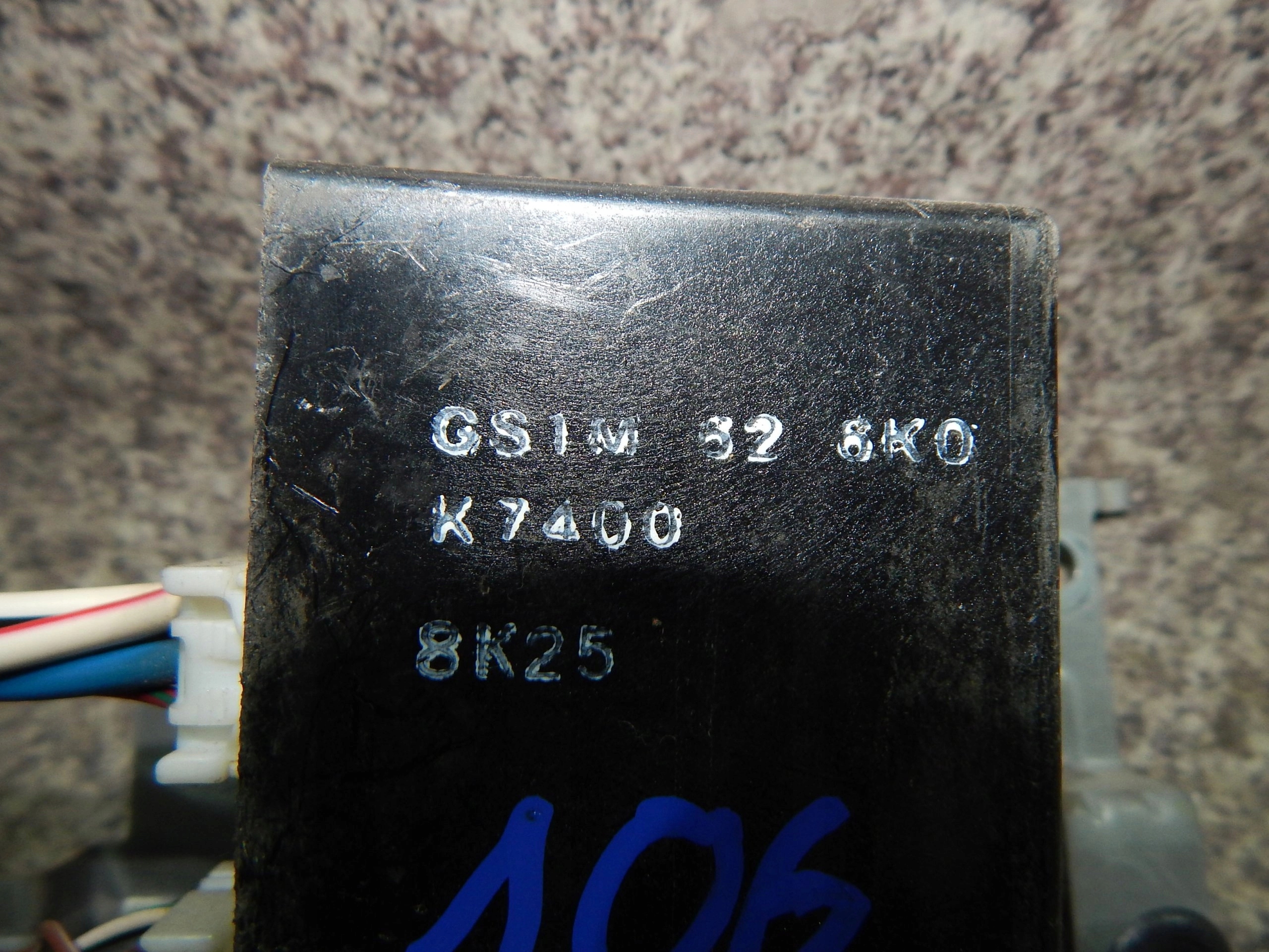 MAZDA 6 GH 08-10 MODUL RIADIACA JEDNOTKA DVERI GS1M626K0