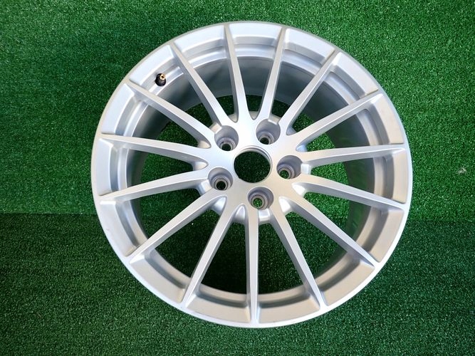 AUDI A4 B9 7,5Jx17 ET29 5×112 HLINIKOVY DISK ELEKTRON