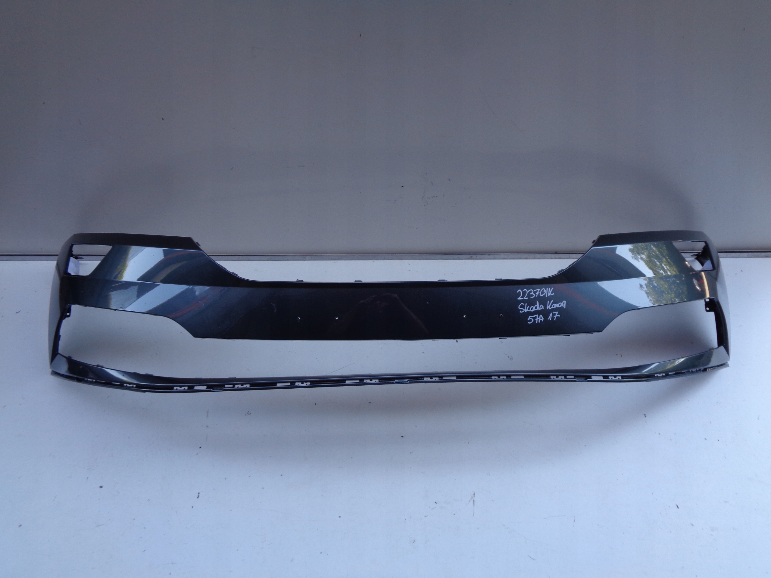 PREDNÝ NÁRAZNÍK SKODA KAROQ 57A 17- NR 22370