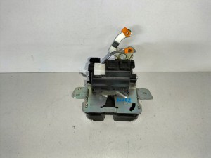 ZAMOK ZADNEJ KAPOTY MITSUBISHI COLT VI Z30 04- ZAMOK ZADNEJ KAPOTY MITSUBISHI COLT VI Z30 04-
