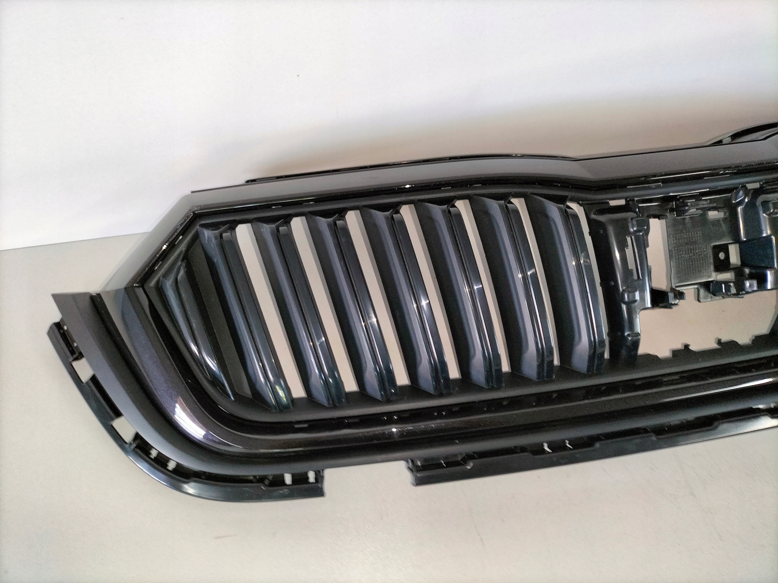MRIEZKA LISTA SKODA OCTAVIA 4 IV 19-