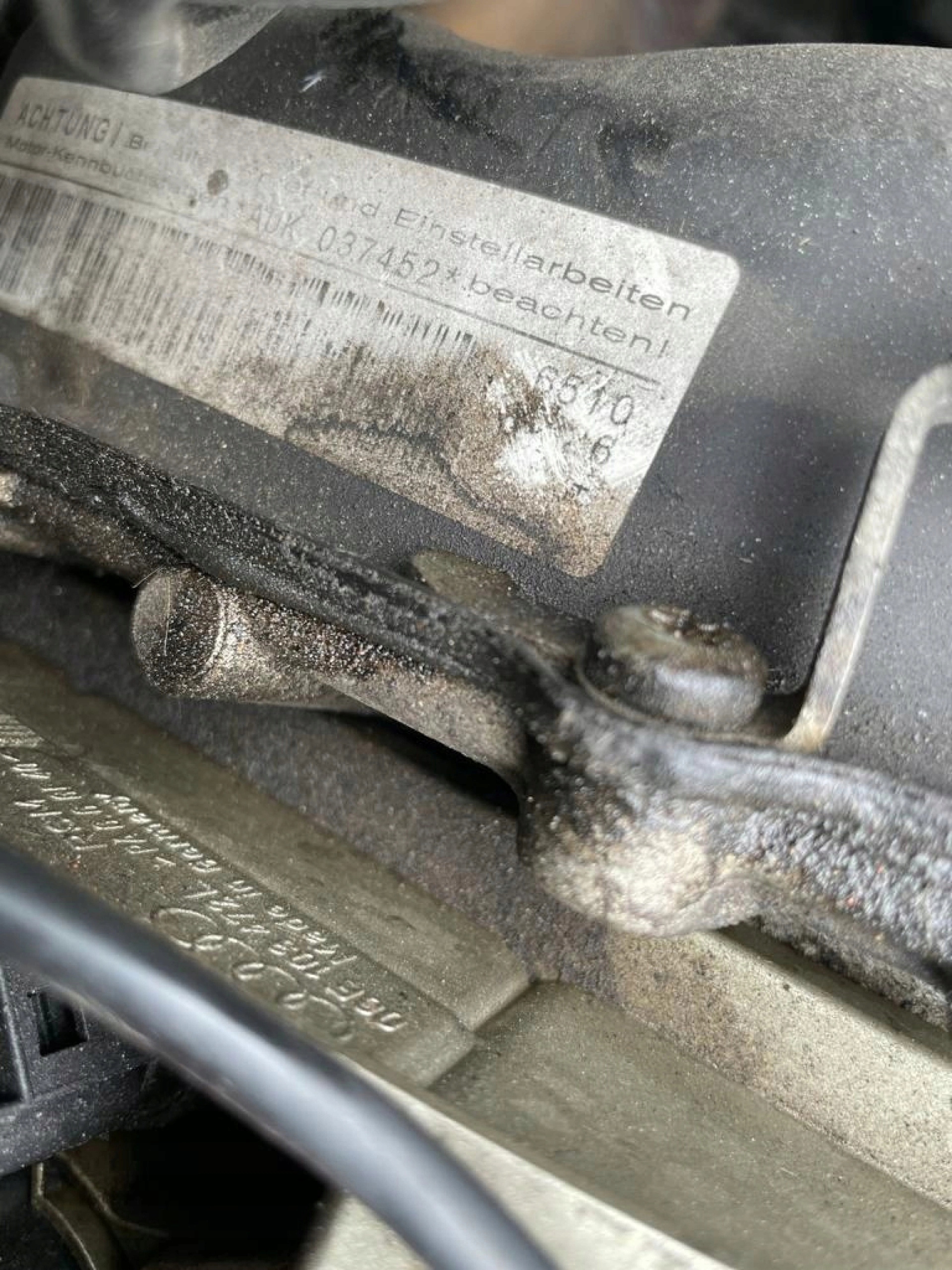 AUDI A4 B7 3.2 FSI AUK MOTOR