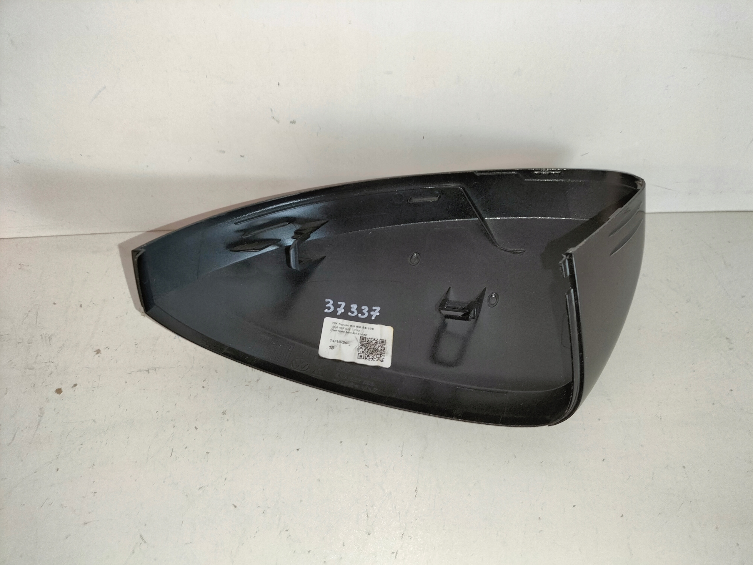 OBAL PRAVÉHO ZRKADLA VW TIGUAN II 16-