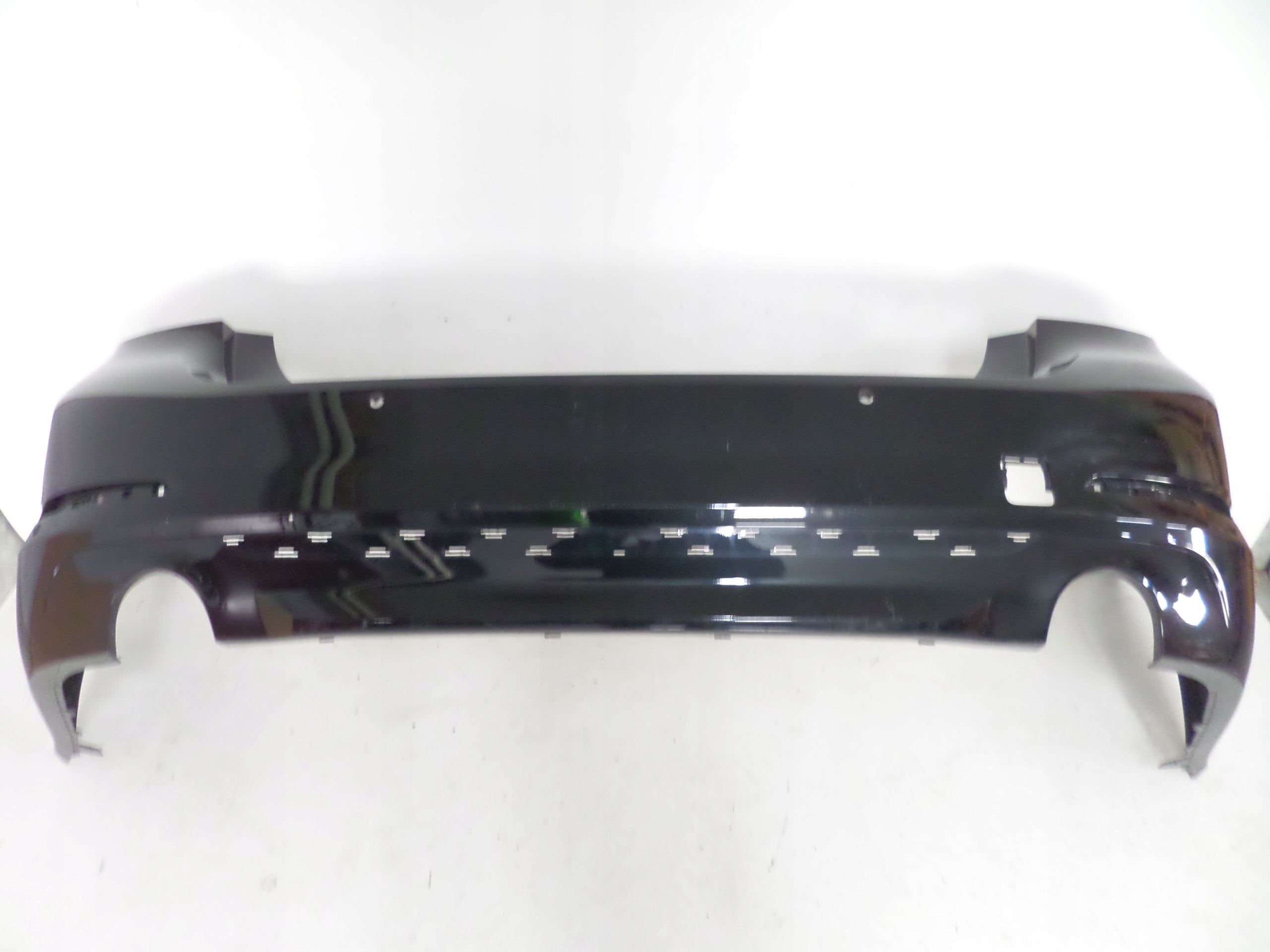 ZADNÝ NÁRAZNÍK BMW 5 G30 17- SEDAN