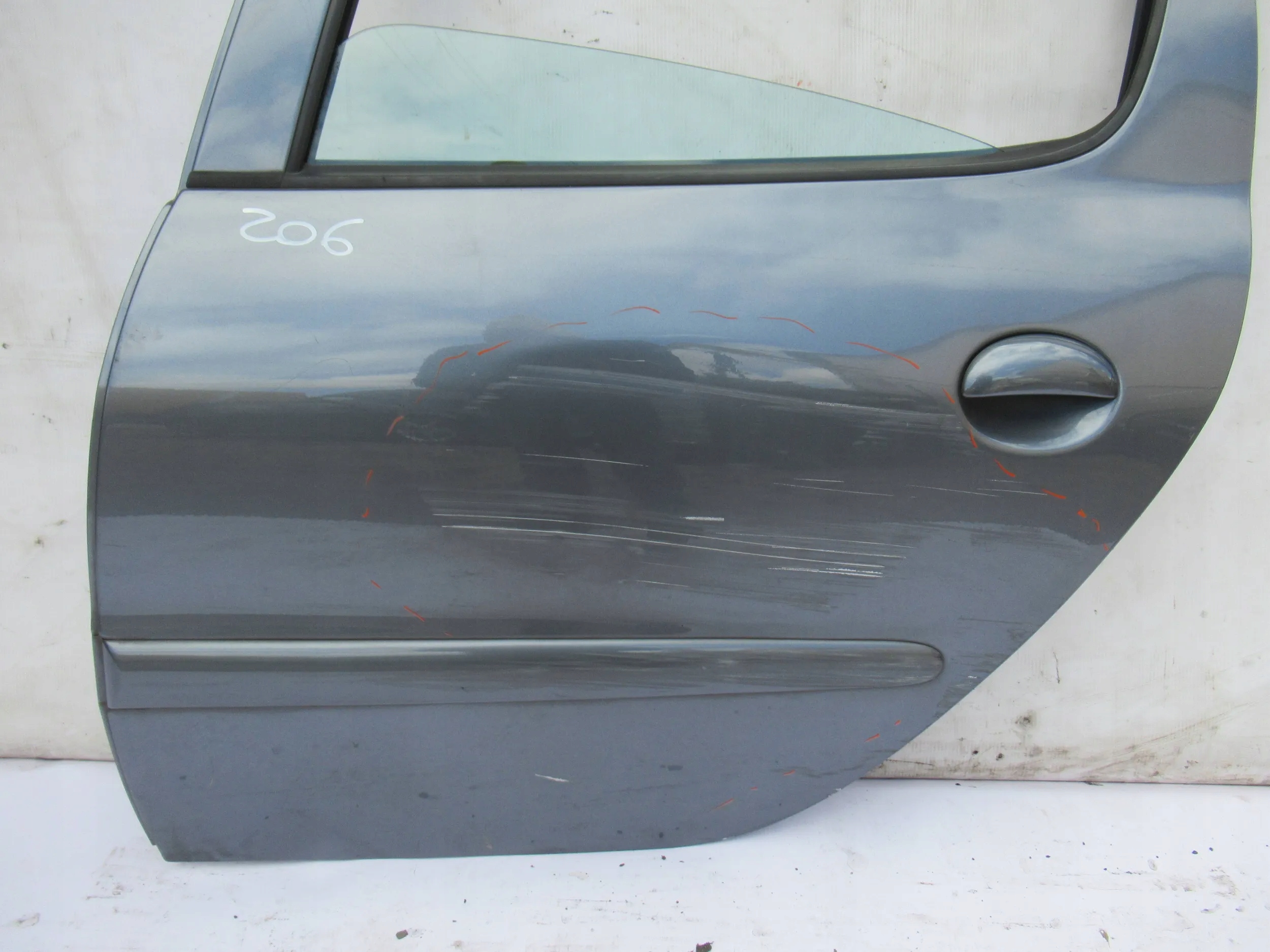 LAVE ZADNE DVERE Peugeot 206+ PLUS