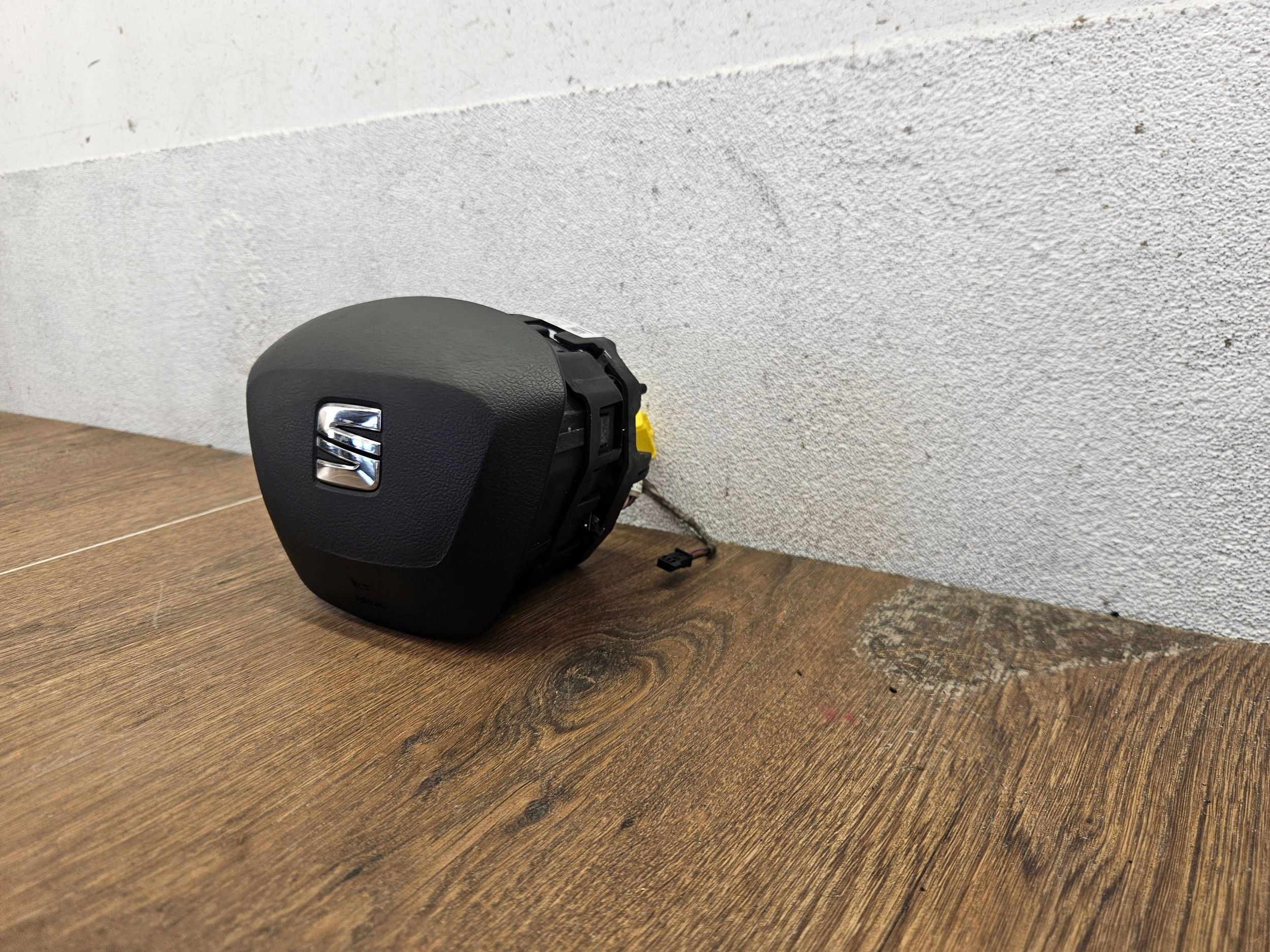 Seat Leon III 3 5F 5F0880201H VOLANTOVÝ AIRBAG