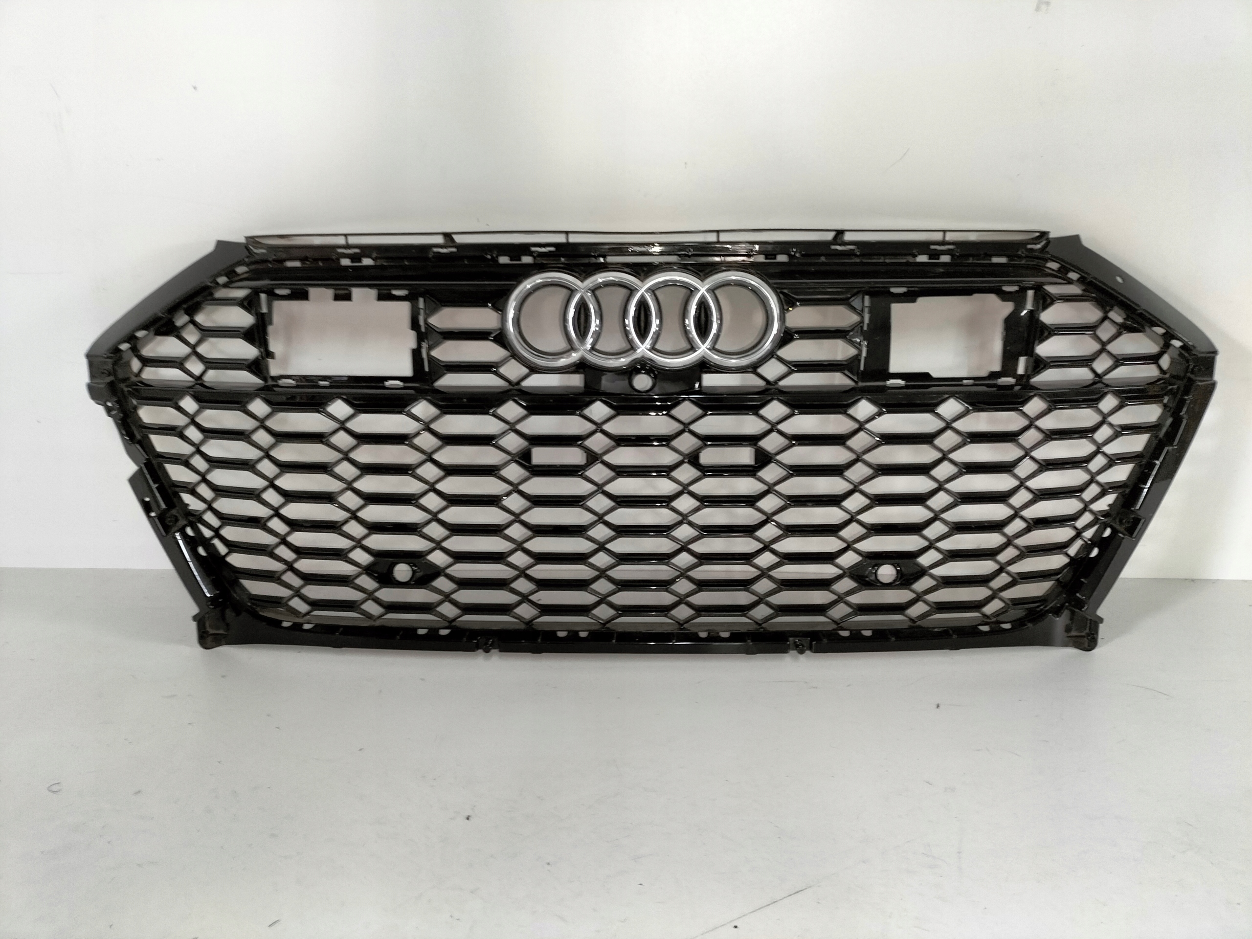 MRIEZKA LISTA AUDI A6 RS6 RS7 C8 18-