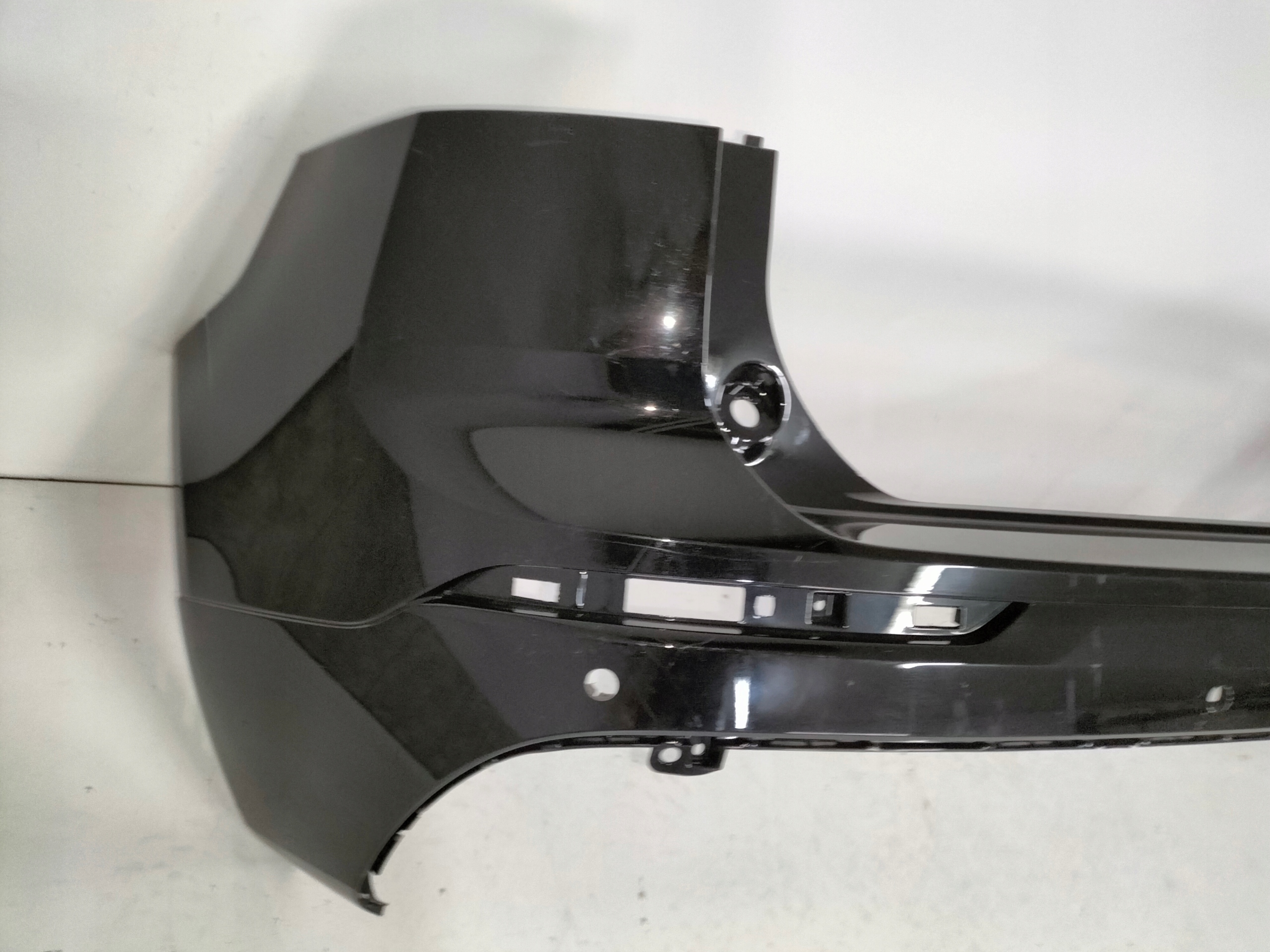 ZADNÝ NÁRAZNÍK VOLVO XC60 II 17-