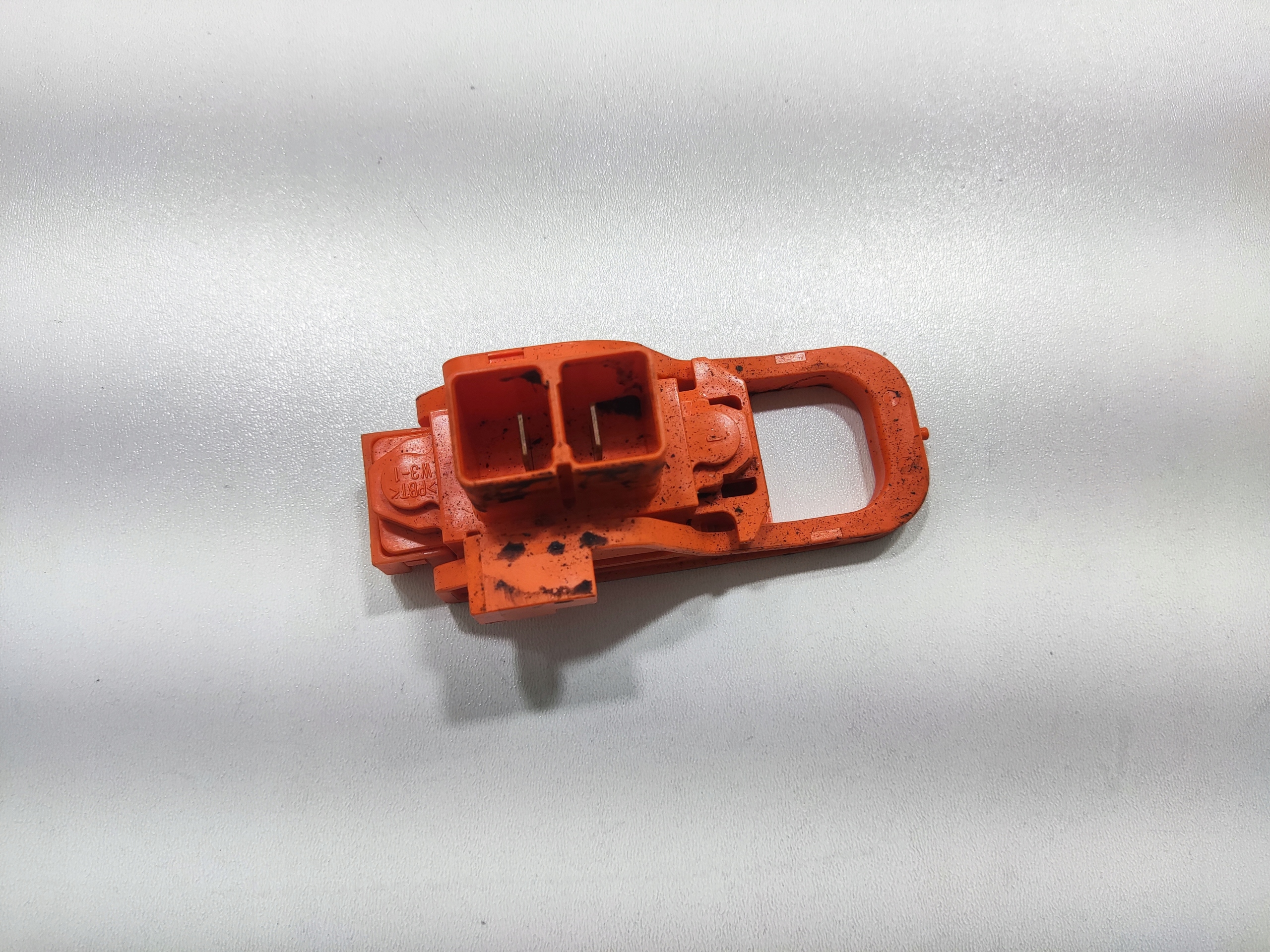 KONTAKT BATERII VOLKSWAGEN JETTA VI 5C HYBRID 8R0915639 2014-18
