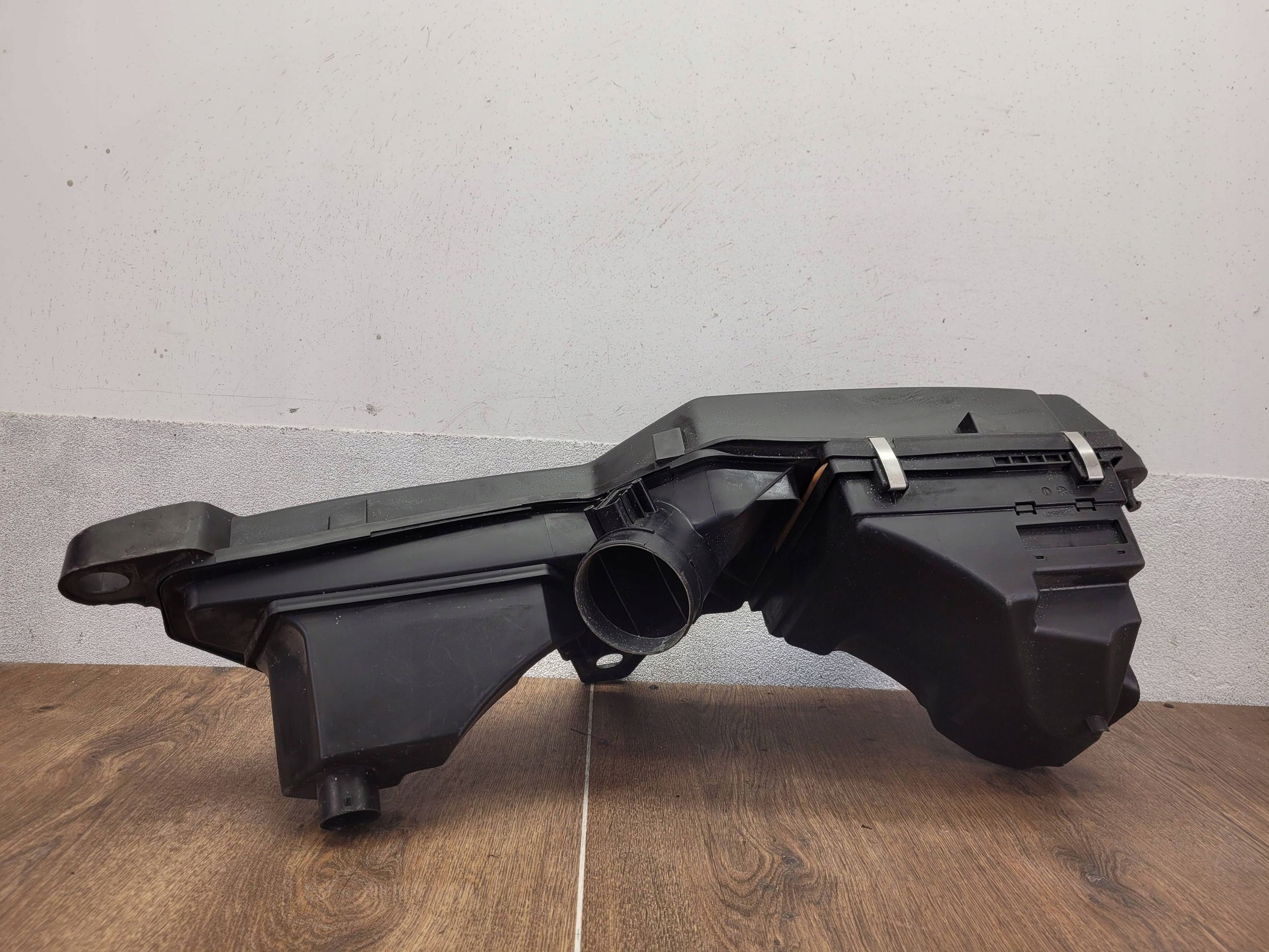 BMW 1 F20 F21 8578650 OBAL VZDUCHOVÉHO FILTERA