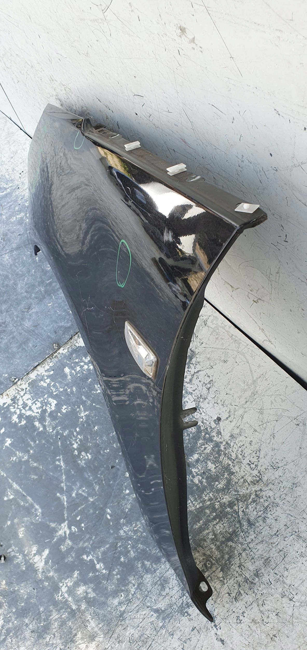 Opel Zafira C ĽAVÝ PREDNÝ BLATNÍK
