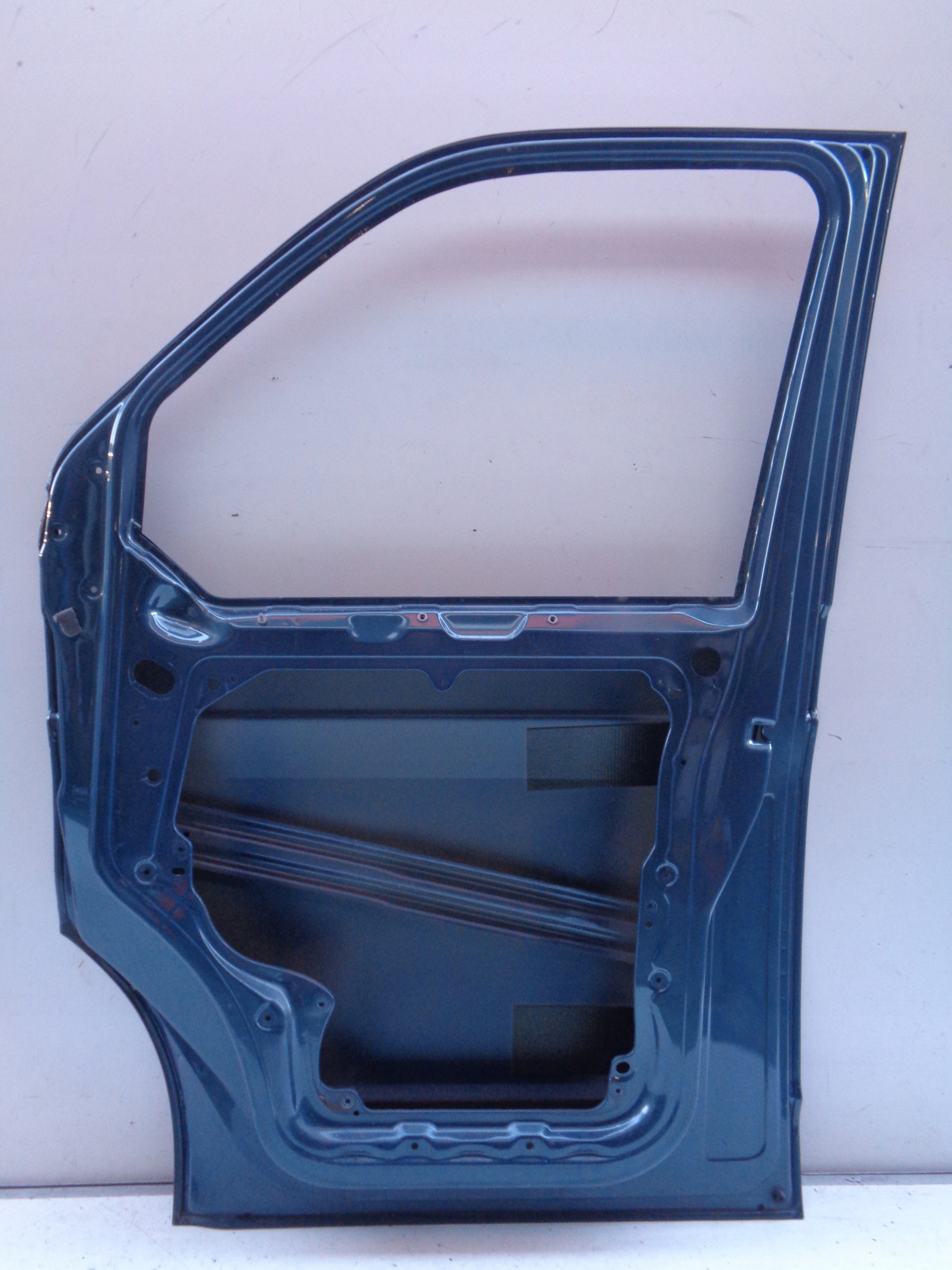 PRAVE PREDNE DVERE VW T6 7E 7E0 15- NR 39102