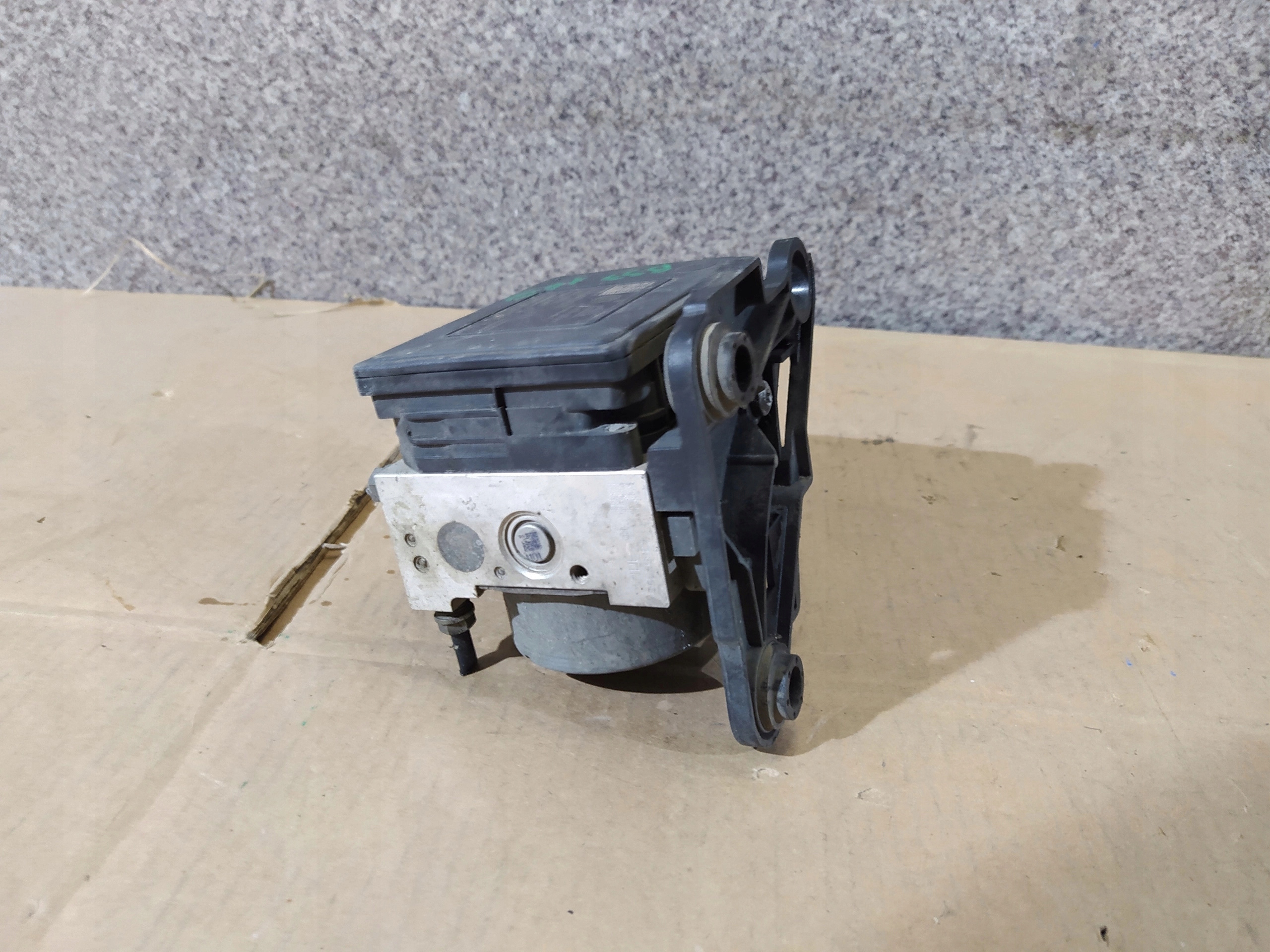 vw passat b8 KOCKA ABS 5Q0614517BJ