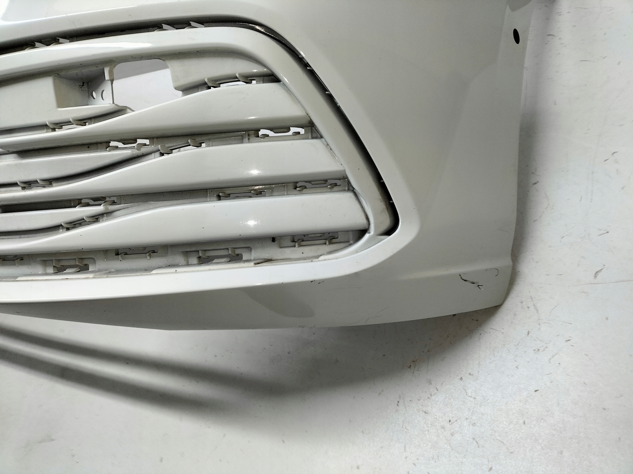 PREDNÝ NÁRAZNÍK VW GOLF 8 VIII 20-24