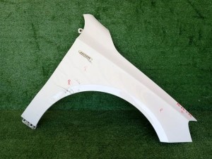 MERCEDES W176 176 A-KLASA 12- PRAVY PREDNY BLATNIK MERCEDES W176 176 A-KLASA 12- PRAVY PREDNY BLATNIK