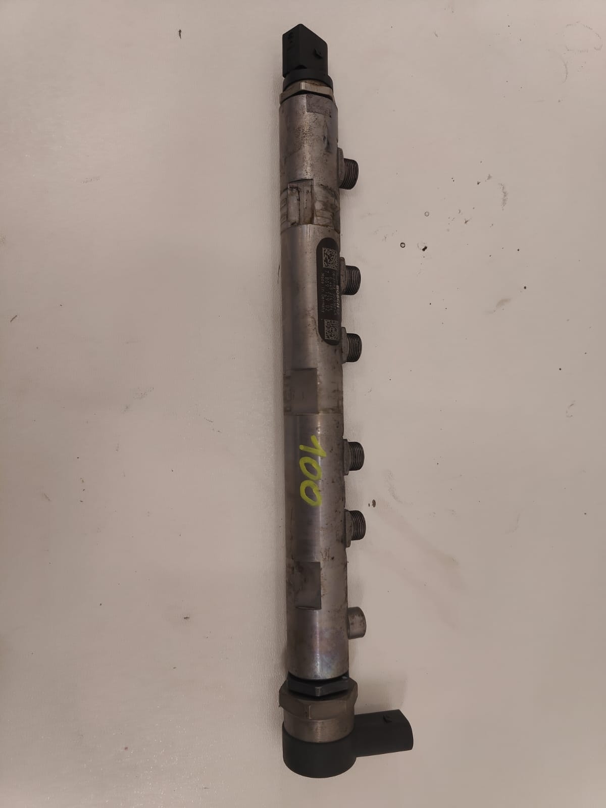 BMW n47 2.0 diesel oe 780912902 VSTREKOVACIA RAMPA