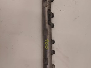 BMW n47 2.0 diesel oe 780912902 VSTREKOVACIA RAMPA BMW n47 2.0 diesel oe 780912902 VSTREKOVACIA RAMPA