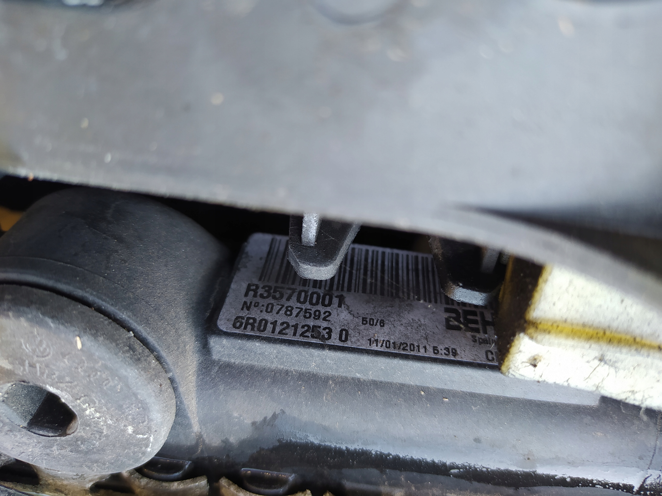 SEAT IBIZA 6J 1.6 TDI 6J0805588 PREDNÉ ČELO