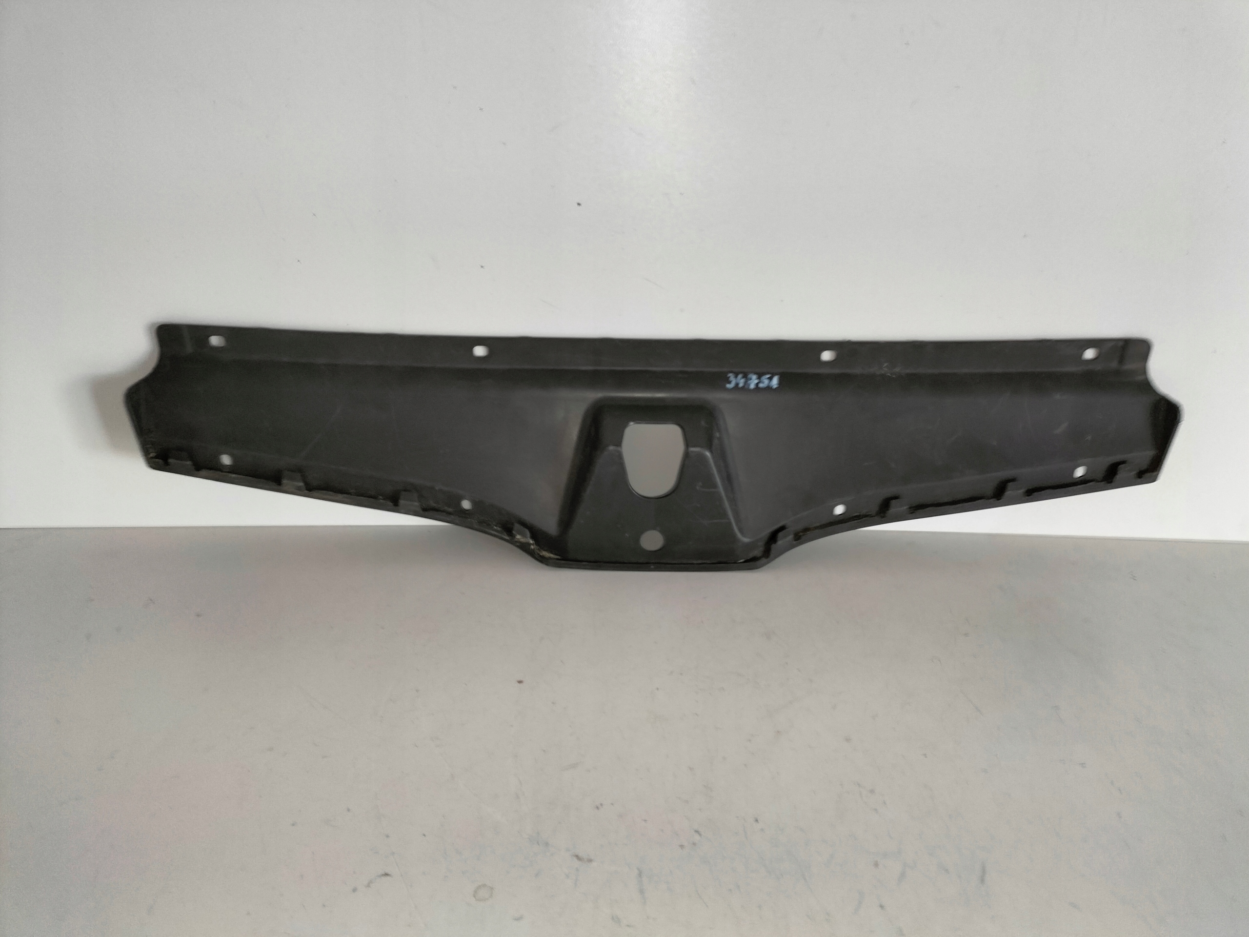 KRYT KRYT PREDNEHO CELA SKODA OCTAVIA 4 IV 19-