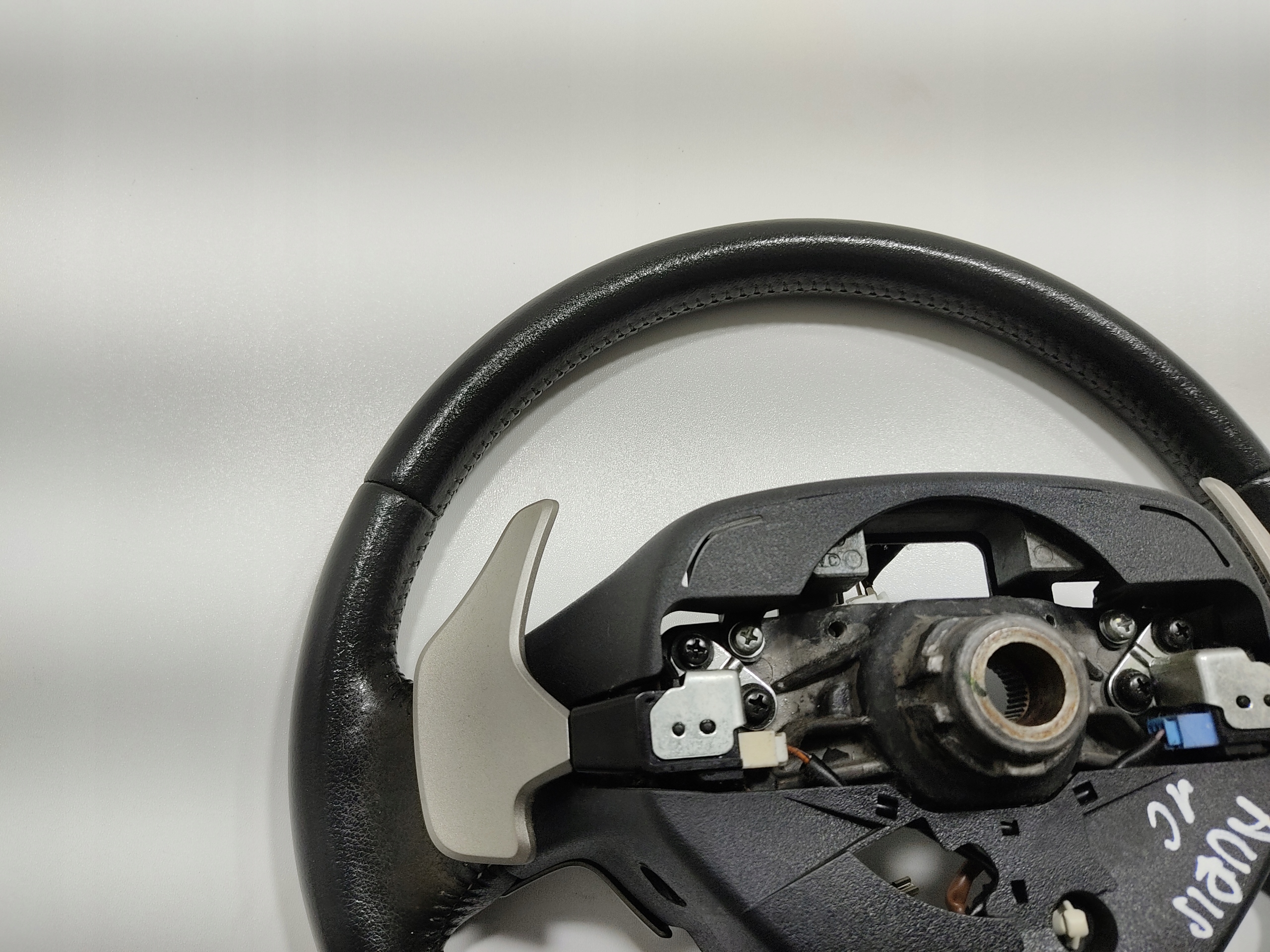 MULTIFUNKCNY VOLANT PADLA RADENIA RYCHLOSTI TOYOTA AURIS I E15 2006-2009