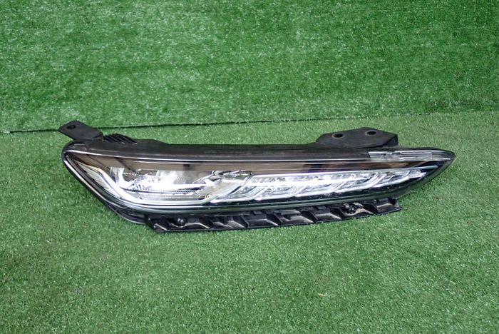 HYUNDAI KONA LED PRAVE PREDNE SVETLO