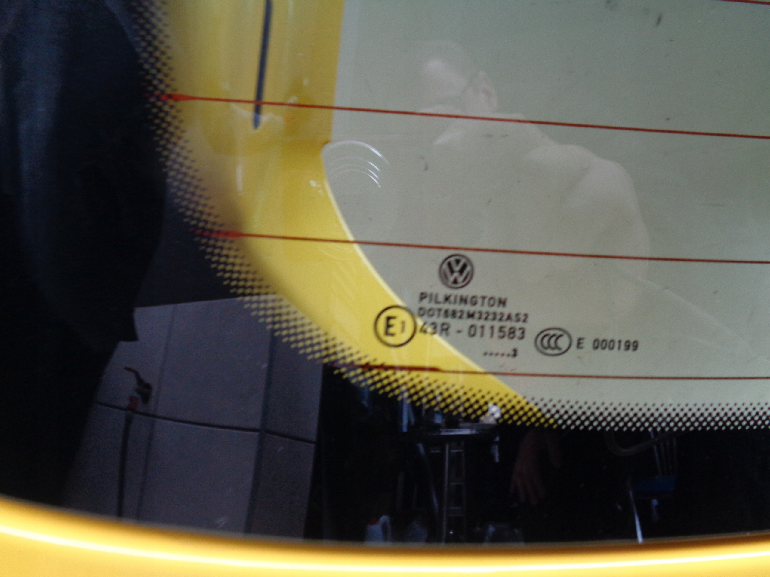 ZADNÁ KAPOTA VW TOURAN 5TA 16- SKLO NR 39481