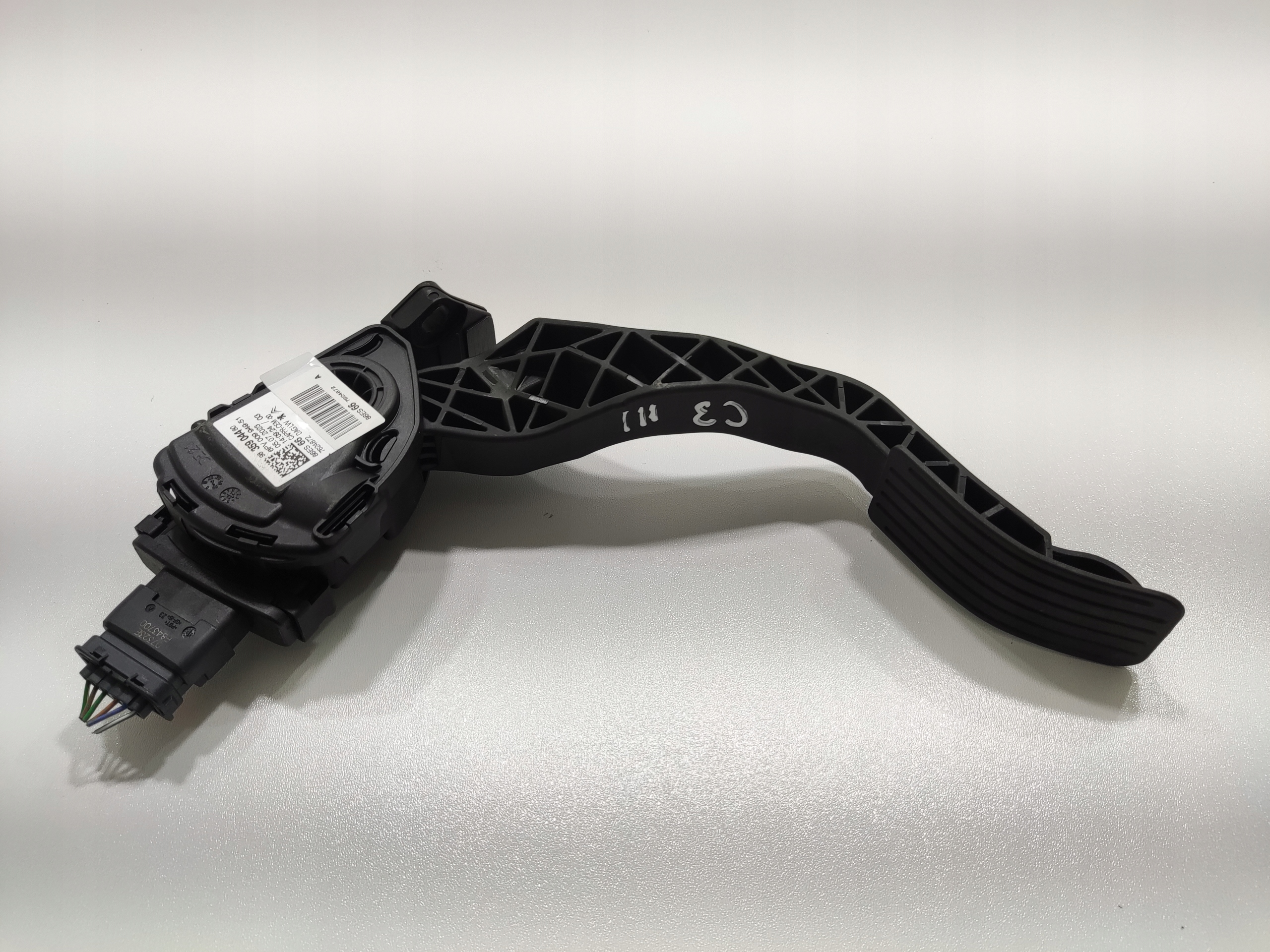PLYNOVY PEDAL CITROEN C3 III 2020-2024 LIFT 9835904480
