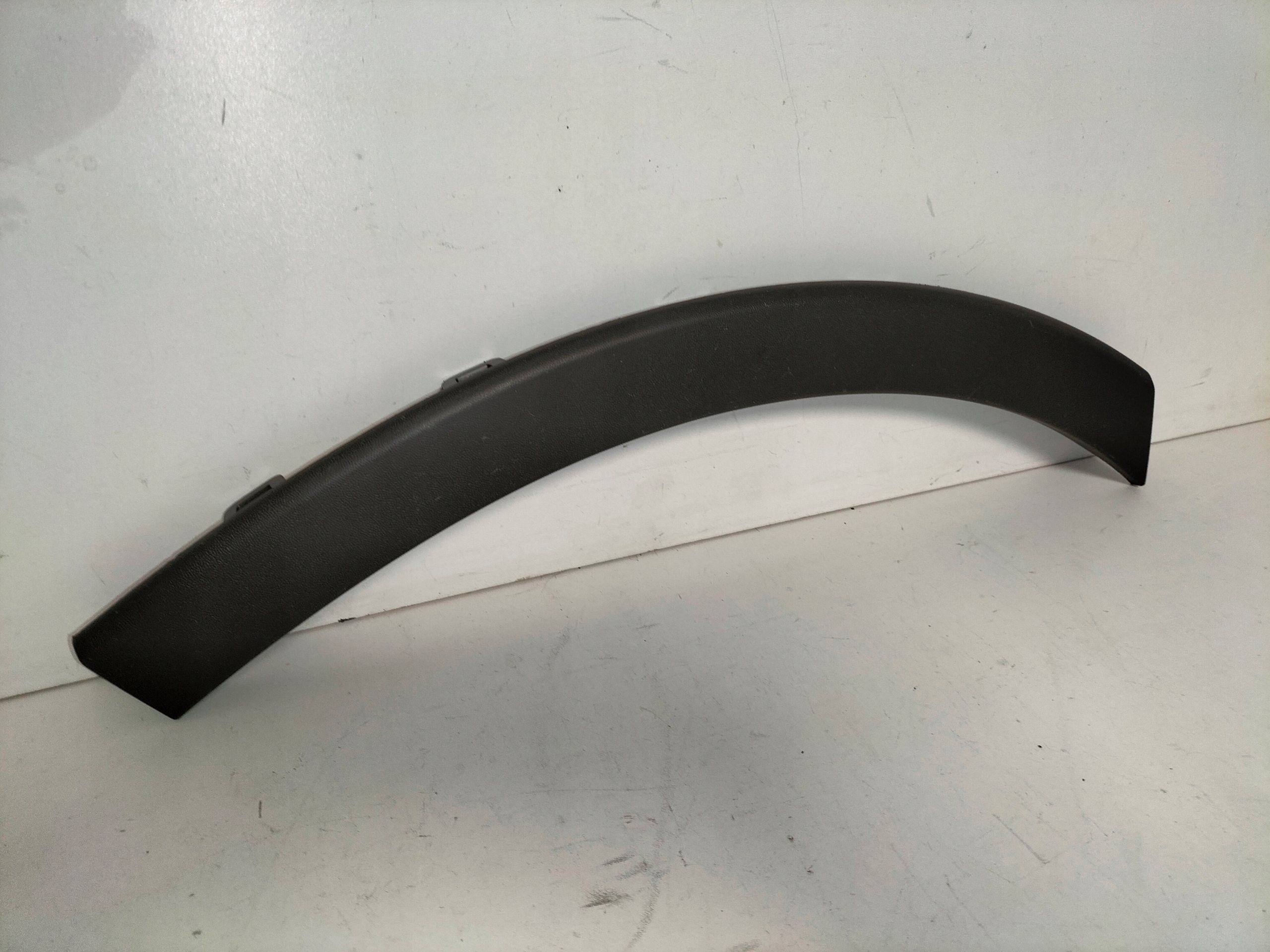 LISTA PREDNEHO NARAZNIKA LAVA VW GOLF 8 VIII 20-24 ALLTRACK