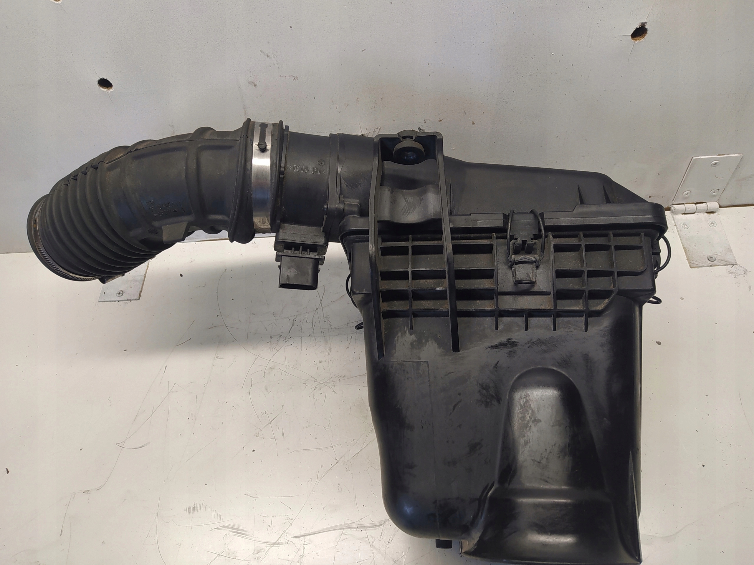 CHRYSLER 300C 3.0 CRD OBAL FILTERA 05281522AB