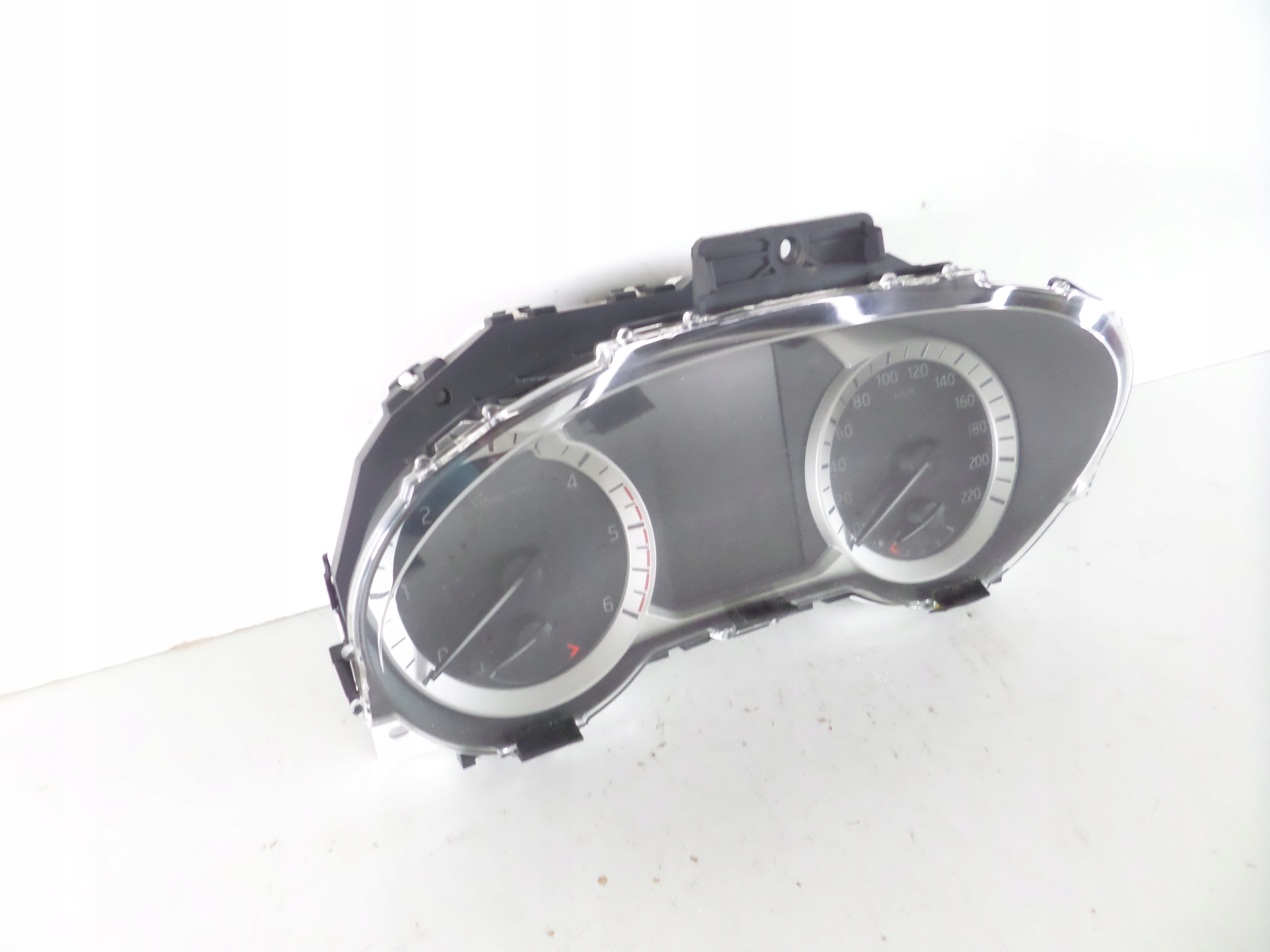 BUDÍKY TACHOMETER NISSAN NAVARA D23 NP300 14-