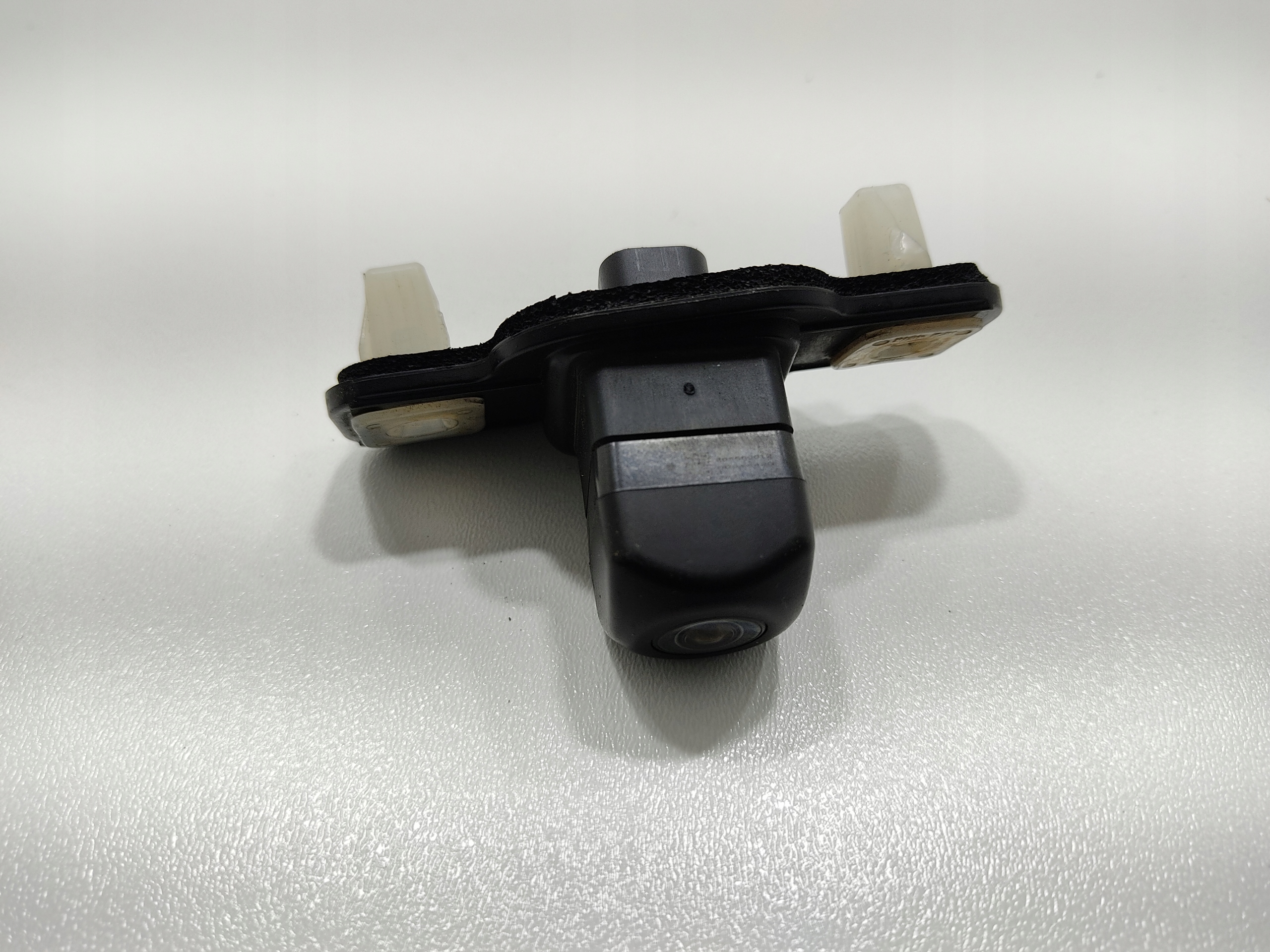 PARKOVACIA KAMERA V KAPOTE TOYOTA AVENSIS T27 T29 86790-05040 2012-2015