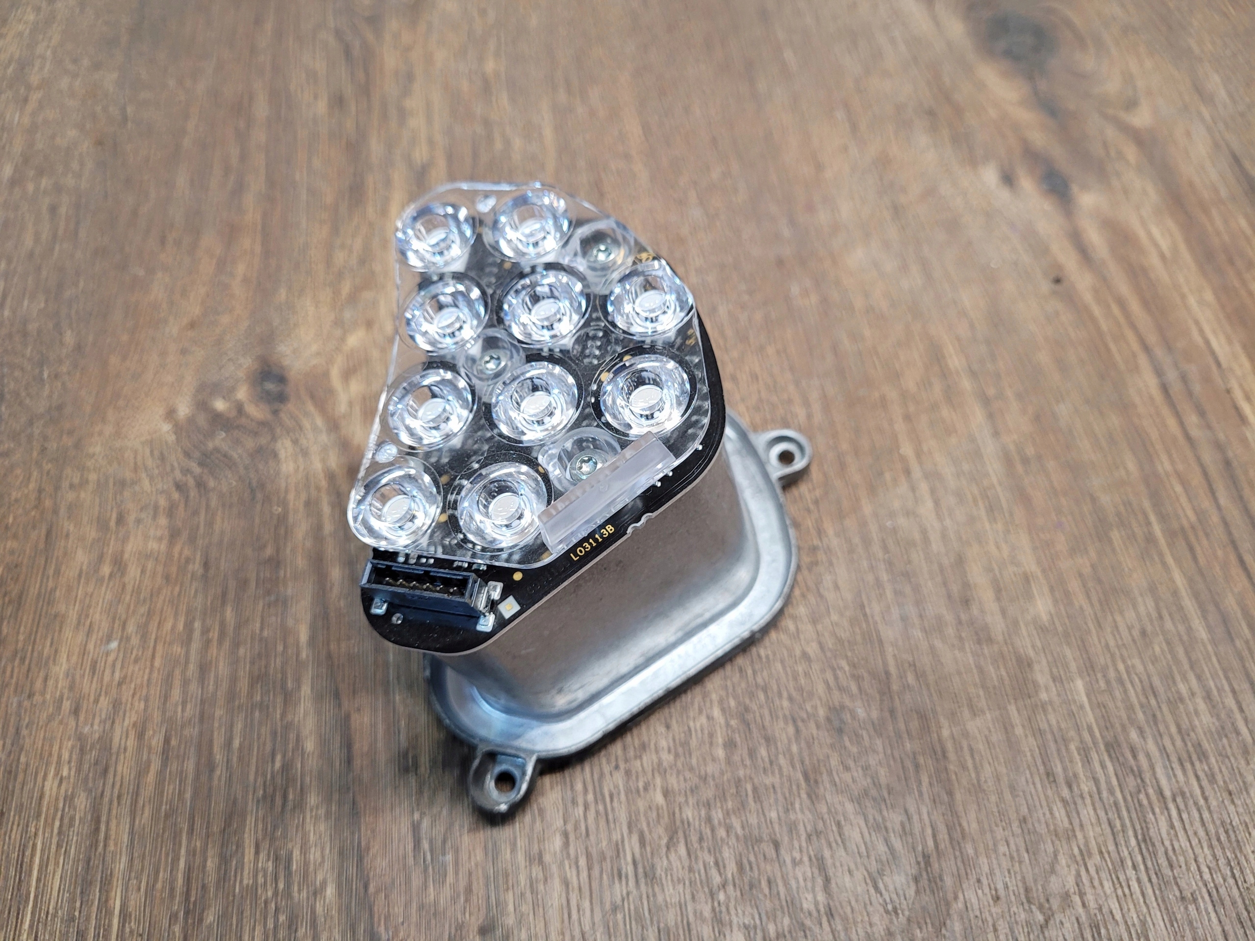 BMW 5GT F07 LAVA SMEROVKA 17172501