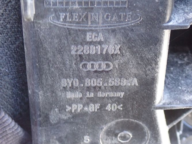 AUDI A3 8Y 20- PREDNE CELO, VYSTUHA 8Y0805588A