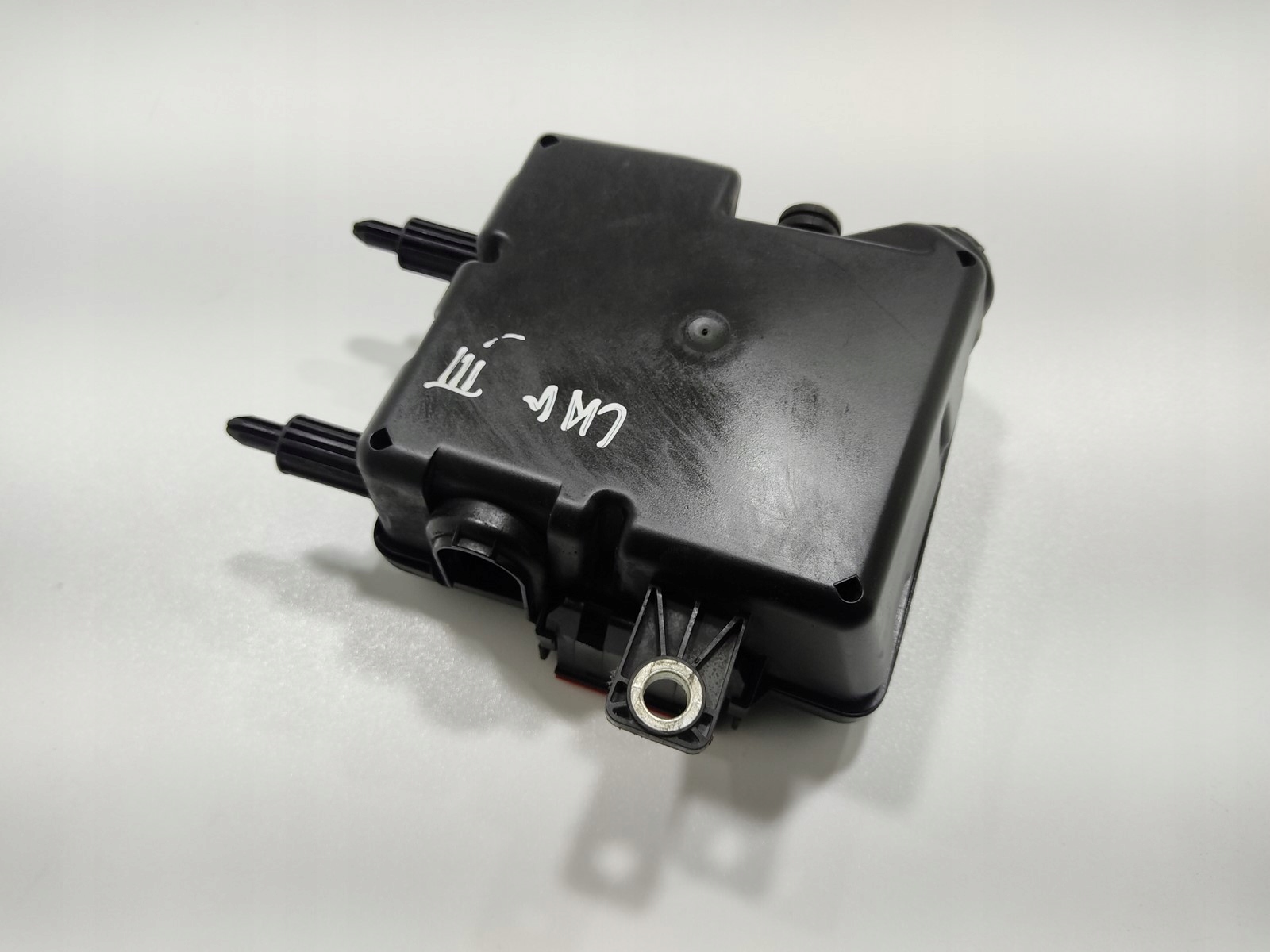 POISTKOVA SKRINKA RENAULT LAGUNA III 2.0 DCI 2008-2015