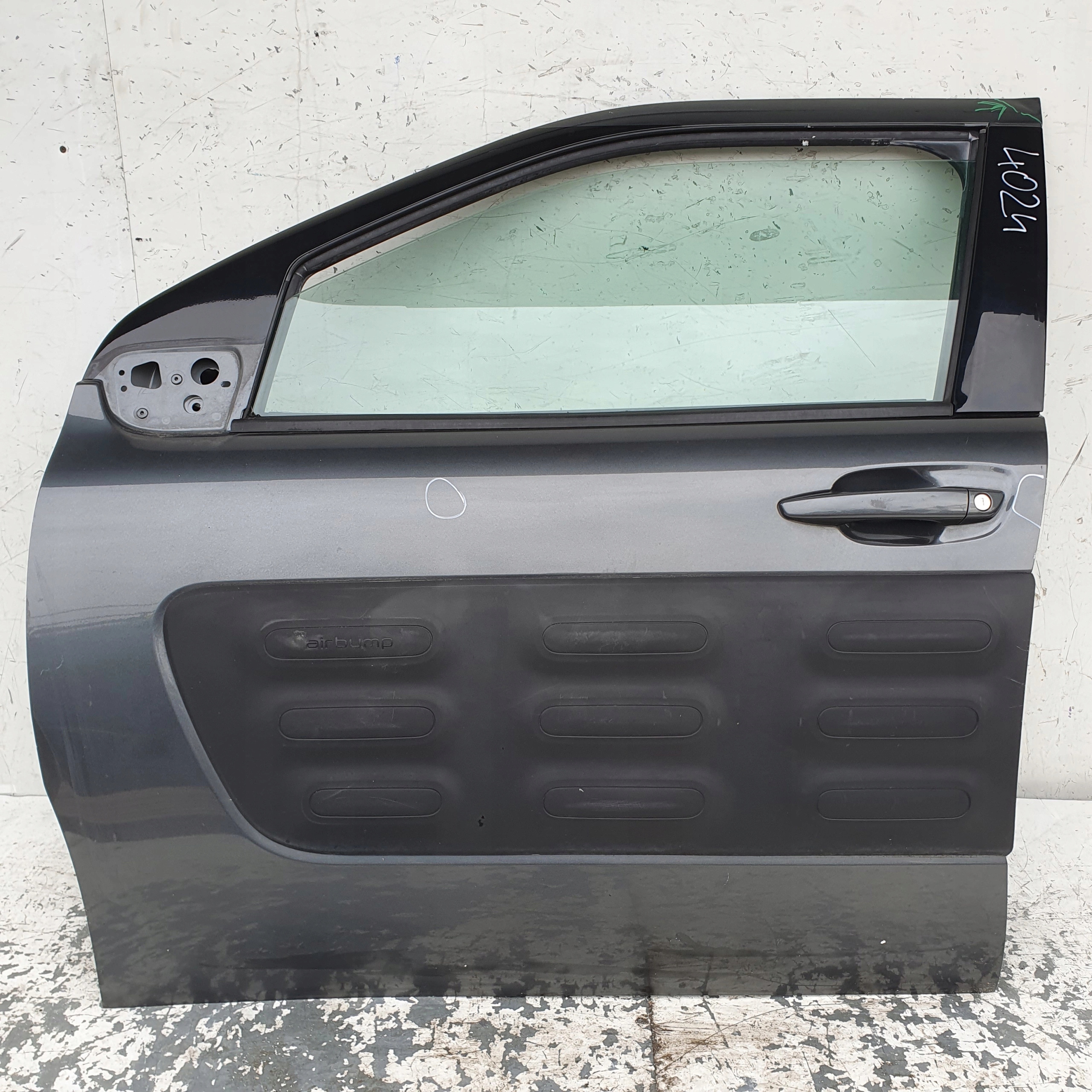 CITROEN C4 CACTUS LAVE PREDNE DVERE
