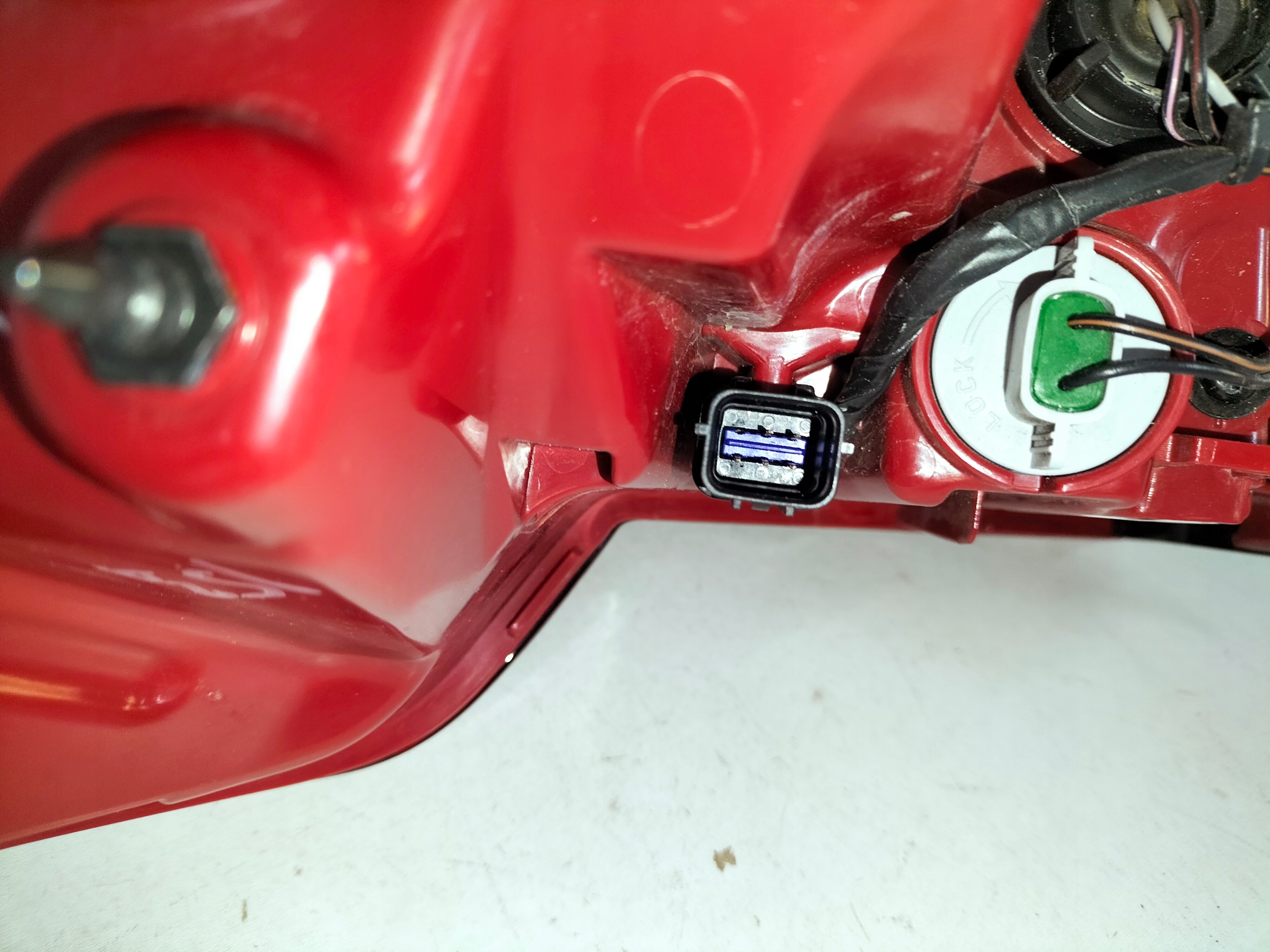 PRAVE ZADNE SVETLO HYUNDAI SANTA FE IV LIFT 21-