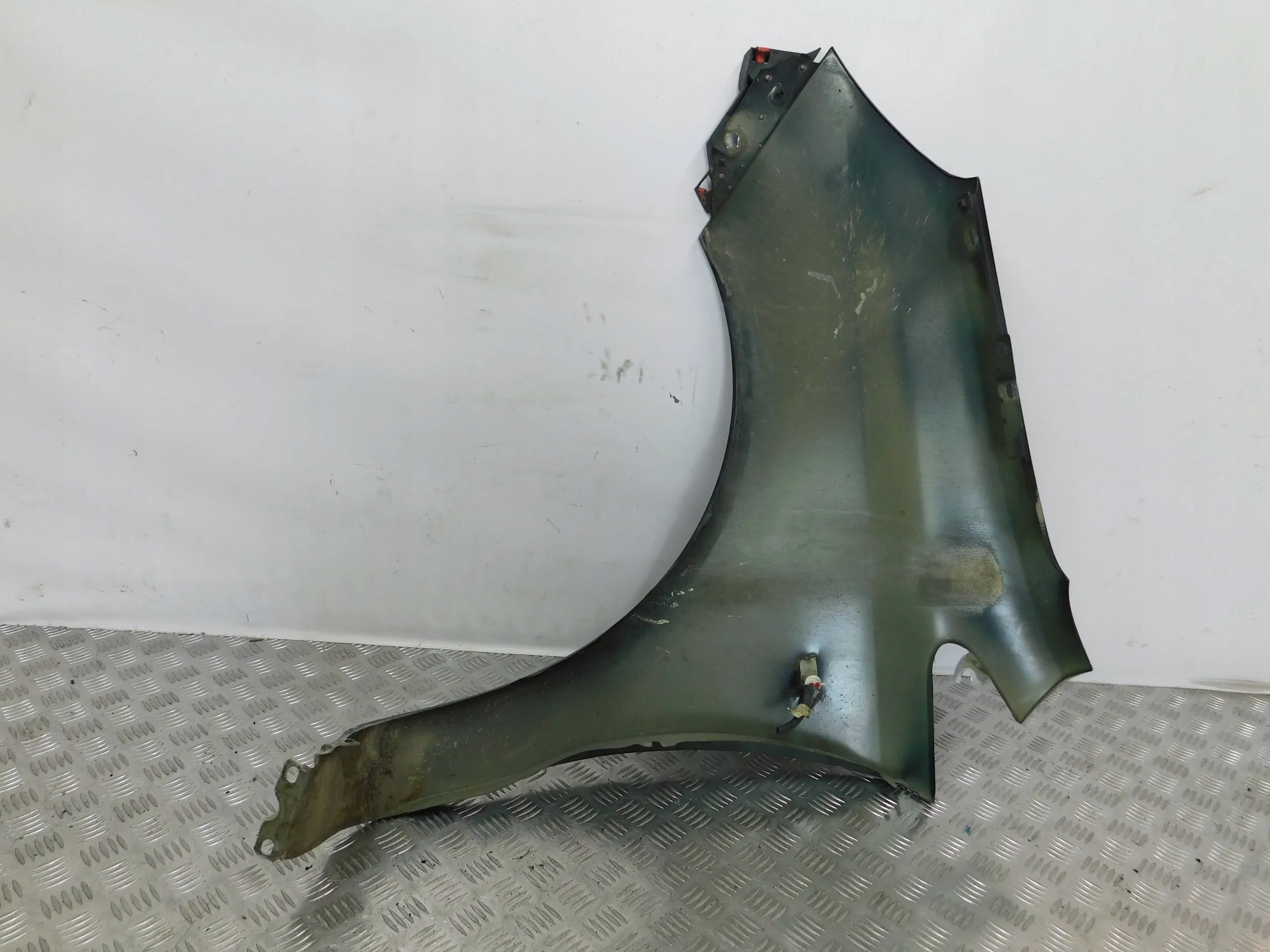 PRAVY PREDNY BLATNIK OPEL CORSA D