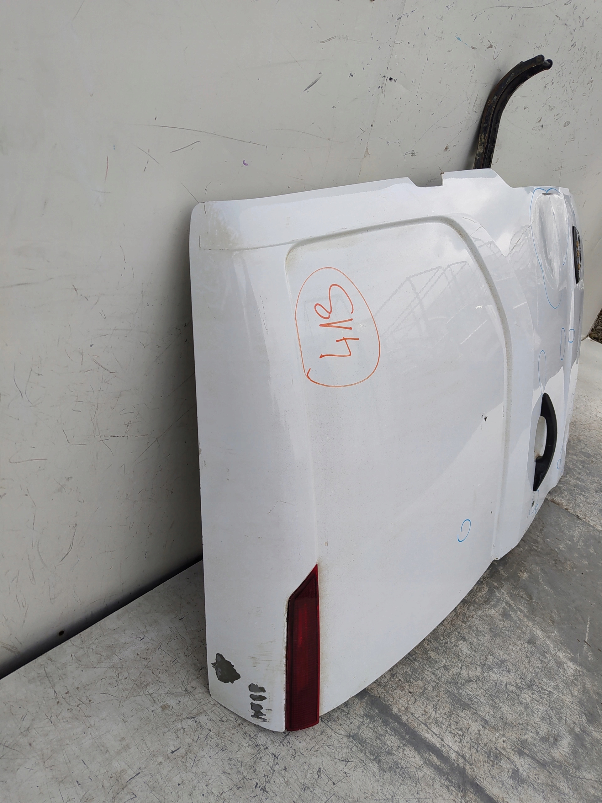 FORD TRANSIT CUSTOM PRAVÉ ZADNÉ KRÍDLOVÉ DVERE