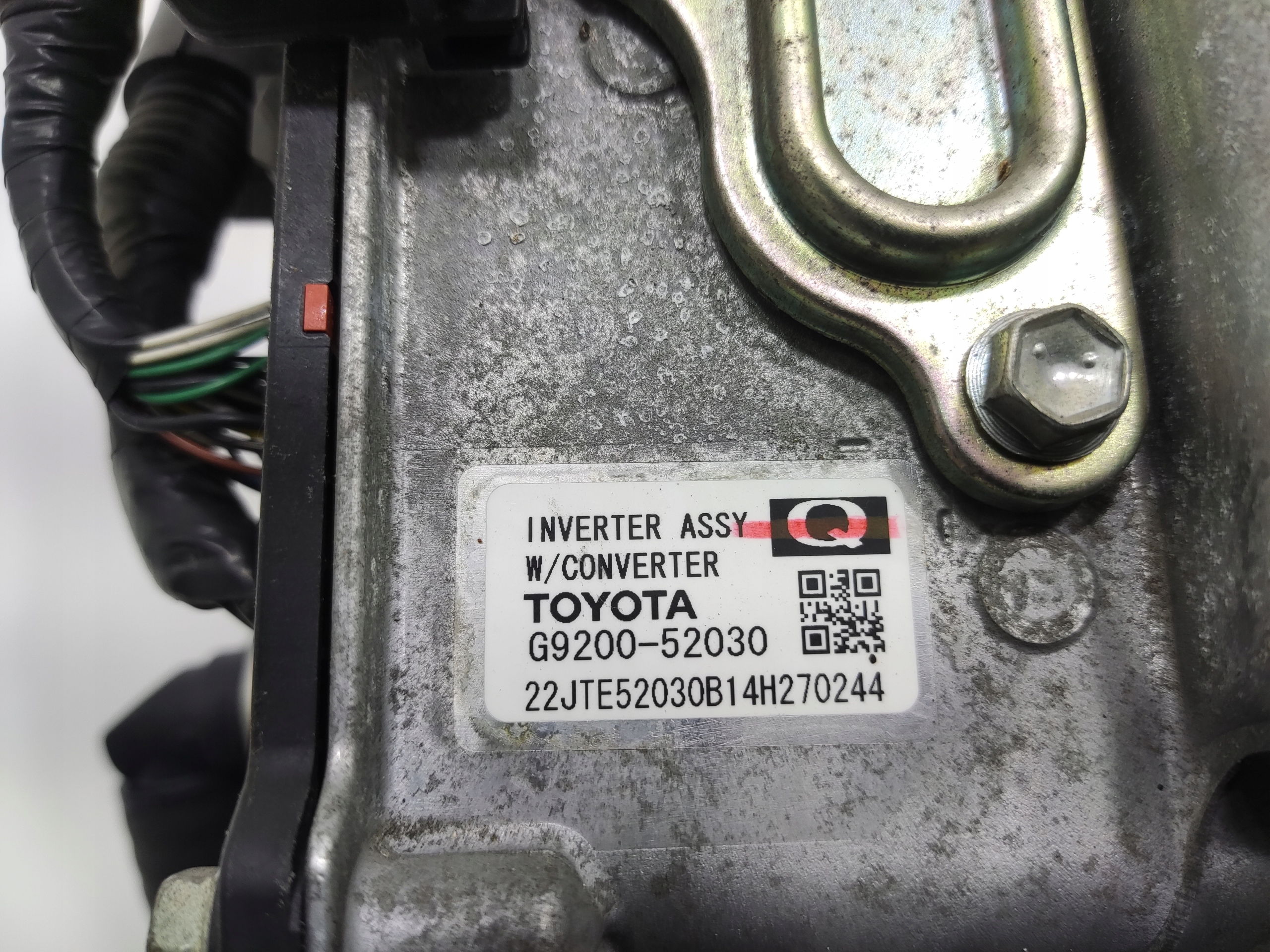 INVERTOR KONVERTOR TOYOTA YARIS III 1.5 HYBRID 2014-2017 LIFT G9200-52030