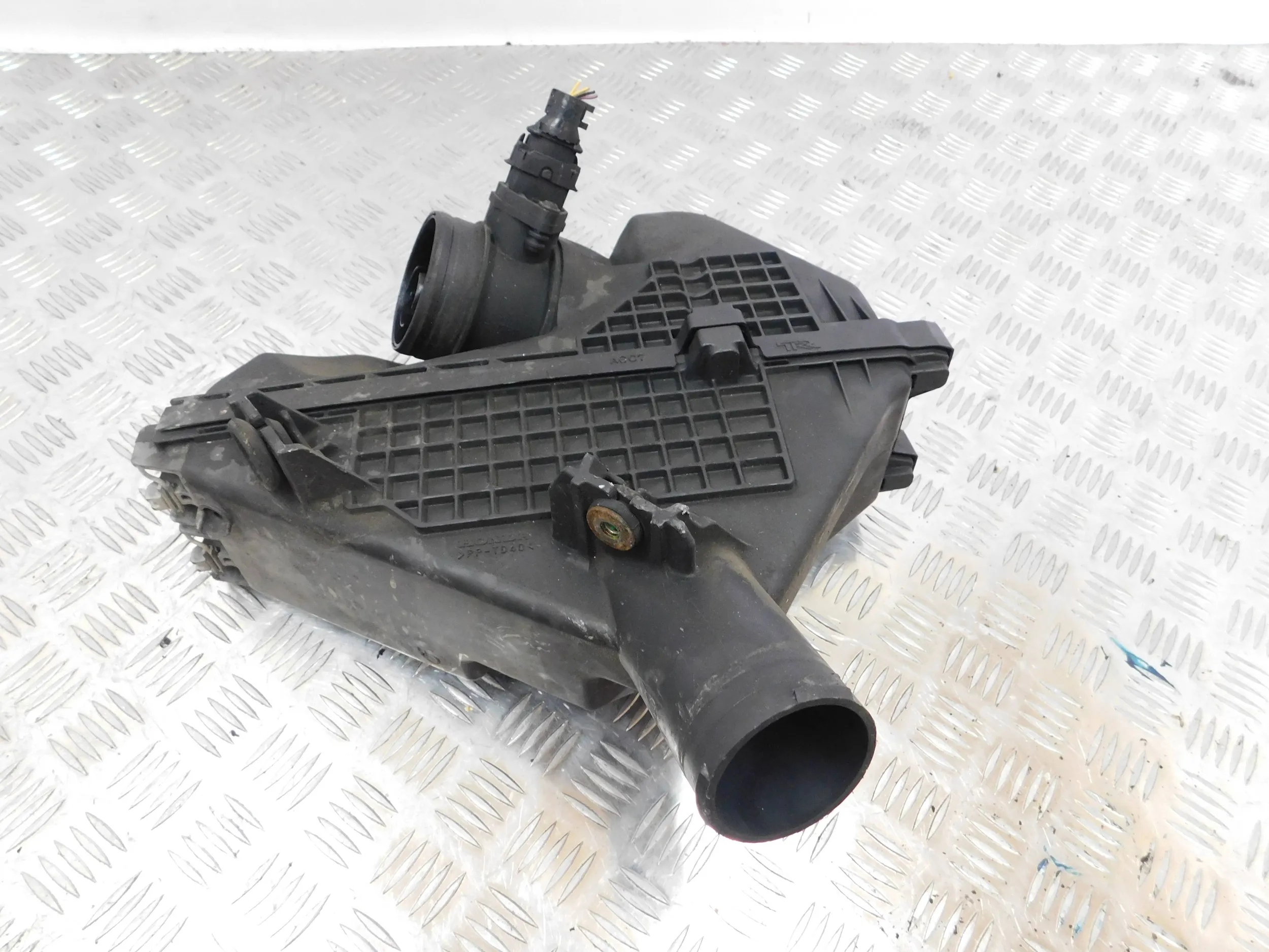 OBAL VZDUCHOVÉHO FILTERA ACCORD VII 2.2 CITD