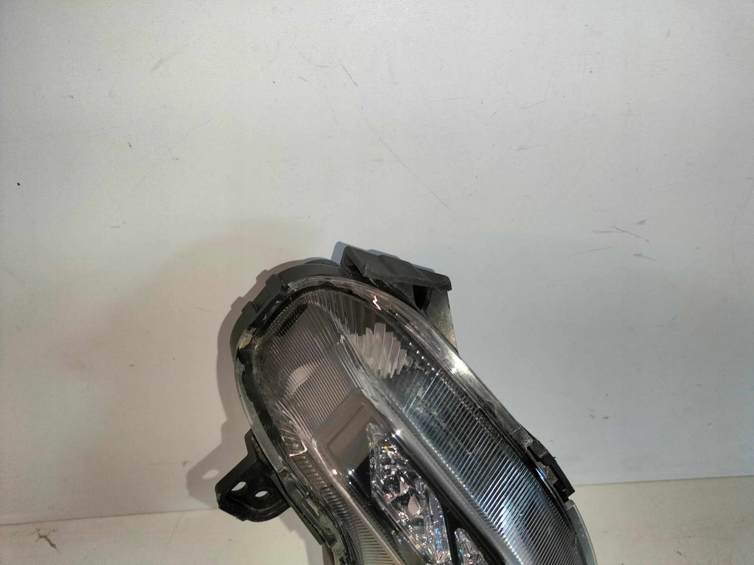 PRAVÁ PREDNÁ HMLOVKA LED DRL HYUNDAI I30 III 17- FASTBACK