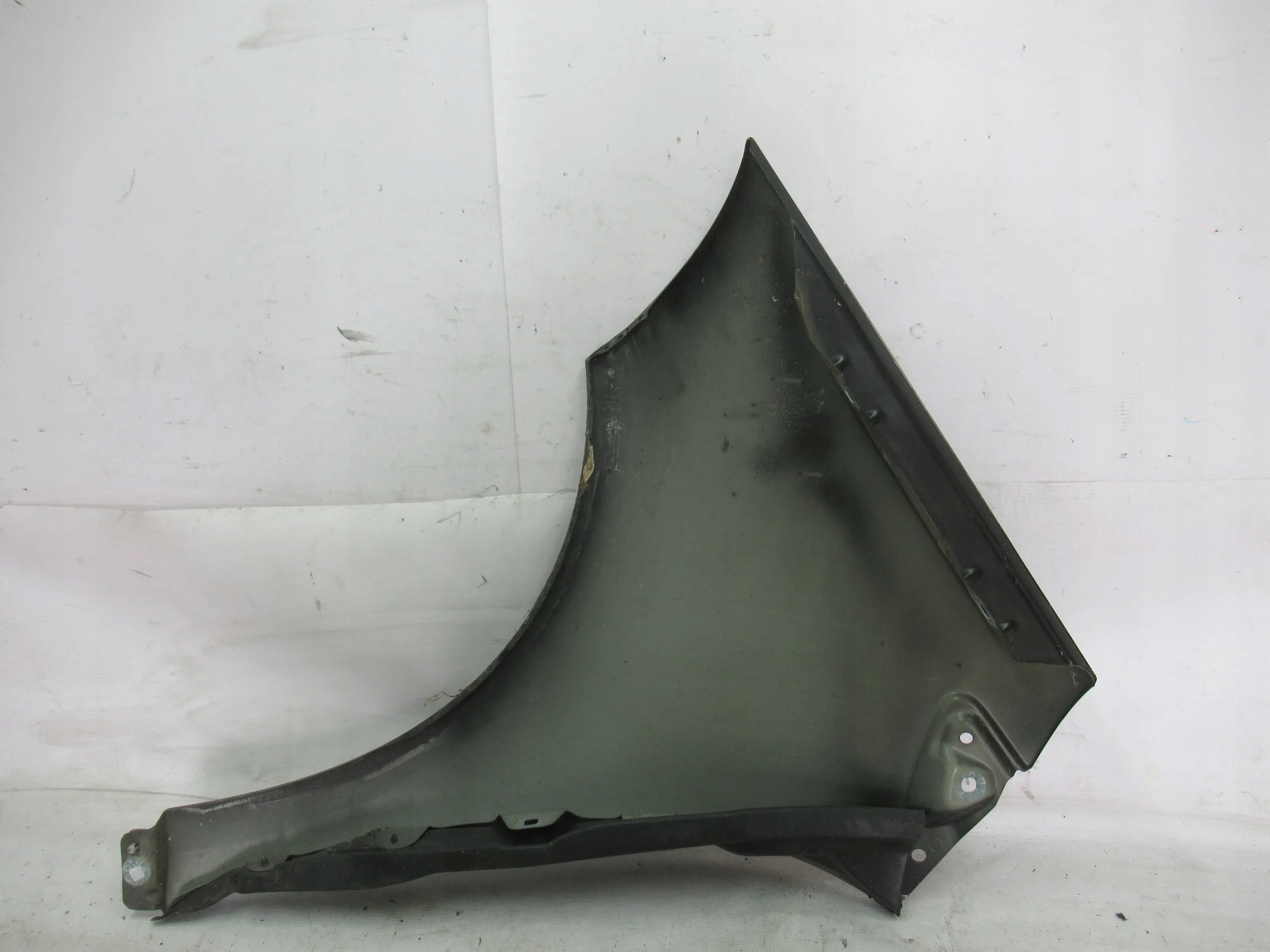 BLATNIK PREDNÝ PRAVY MERCEDES A KLASA W169