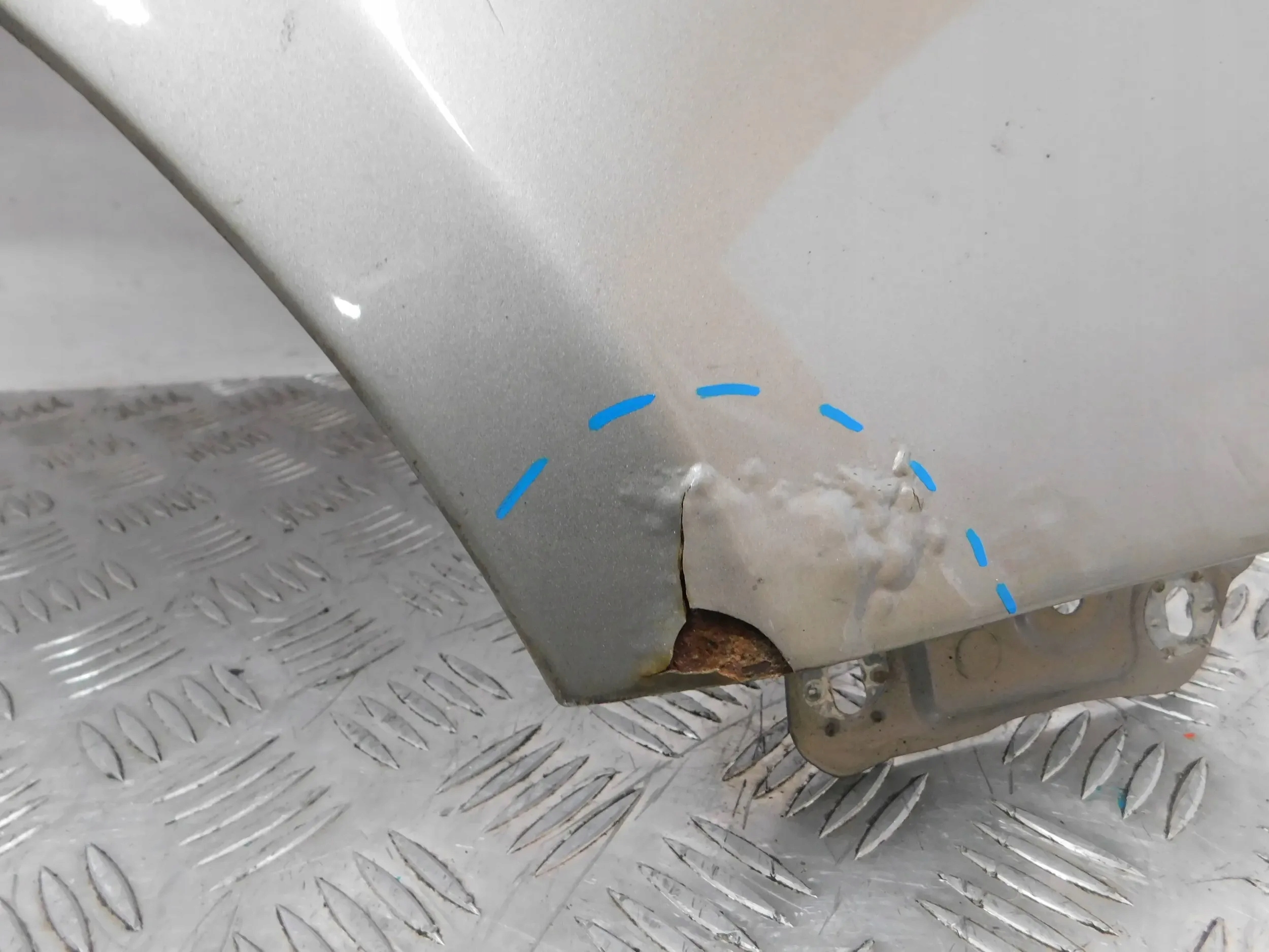 BLATNIK PREDNÝ PRAVY SKODA FABIA II ROOMSTER